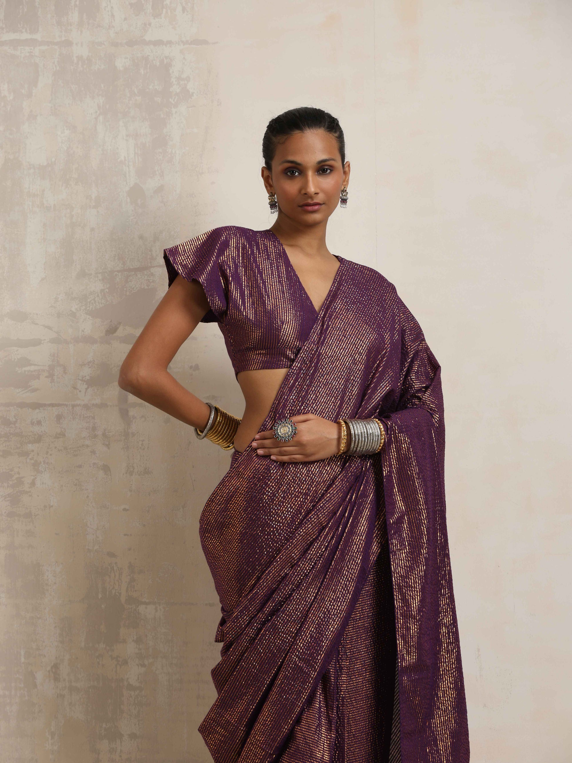 trueBrowns Purple Gold Metallic Ready To Wear Saree | Swadesiicart