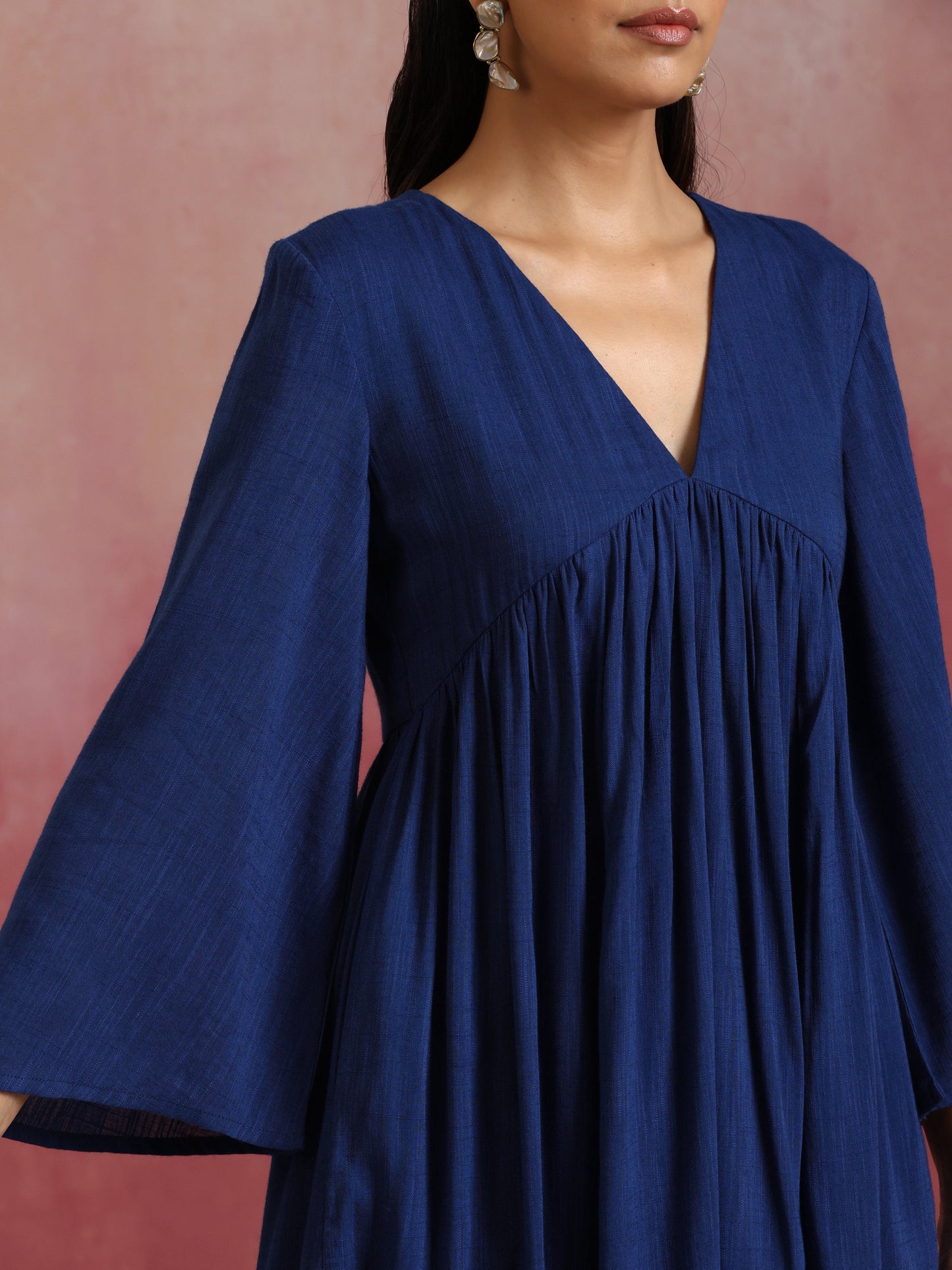 trueBrowns Blue Cotton Dobby Kurta Set | Swadesiicart