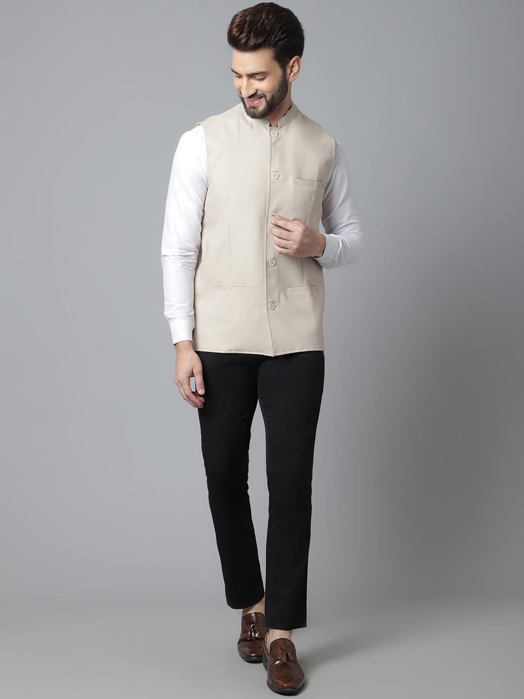 Even Apparels Men's Cream Nehru Jacket With Welt Pockets | Swadesiicart