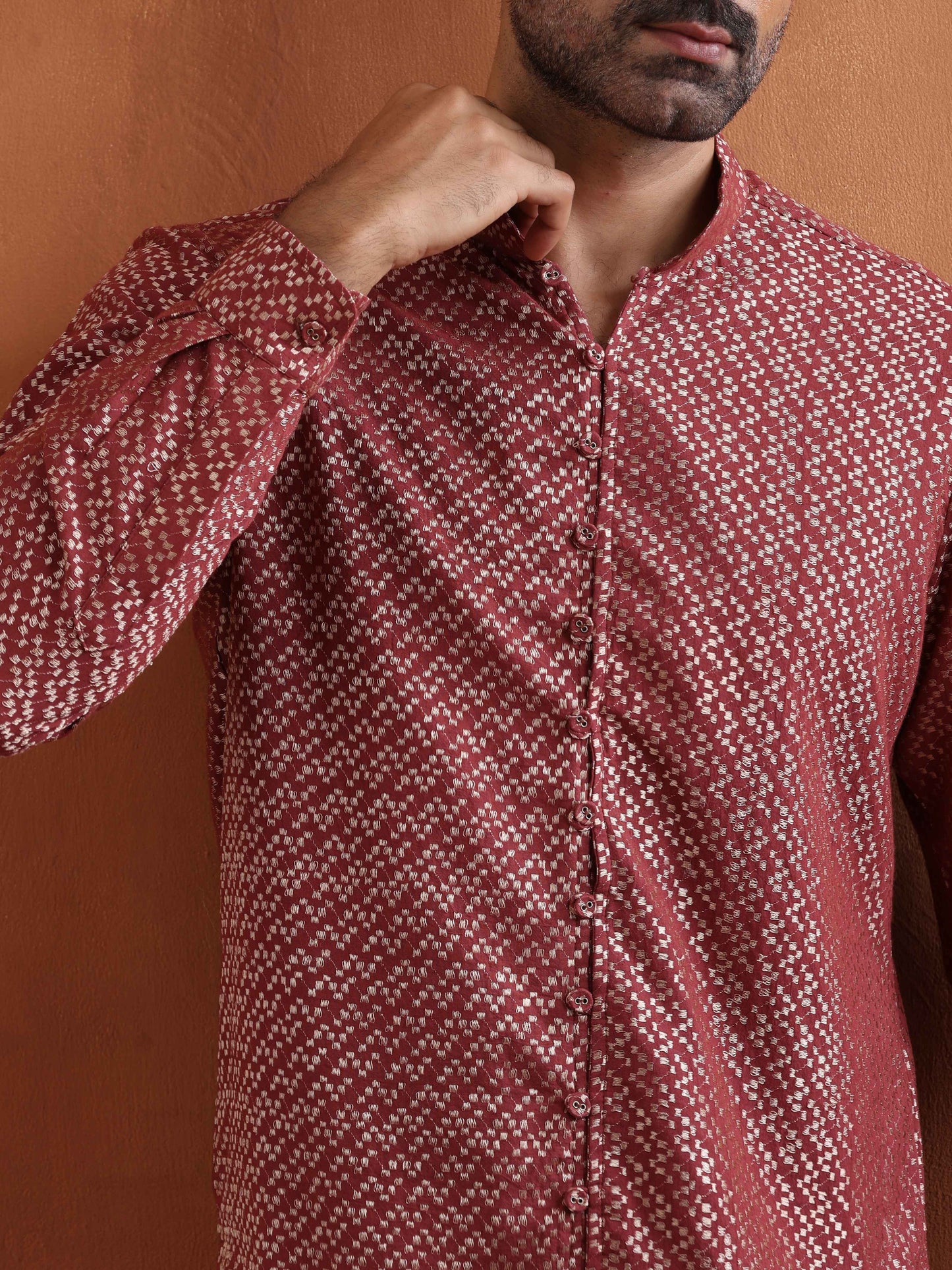 trueBrowns Men's Rust Cotton Dobby Short Kurta | Swadesiicart