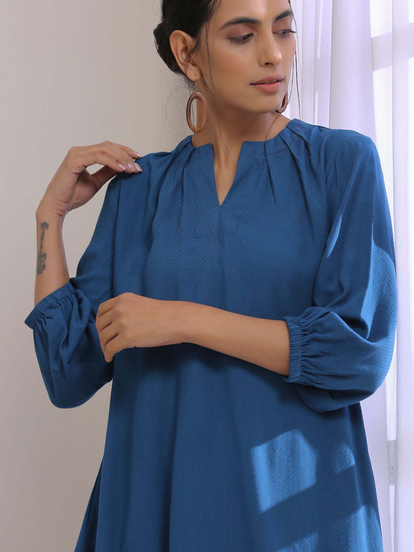 trueBrowns Classic Blue Dobby Pleated Co-Ord Set - Swadesiicart