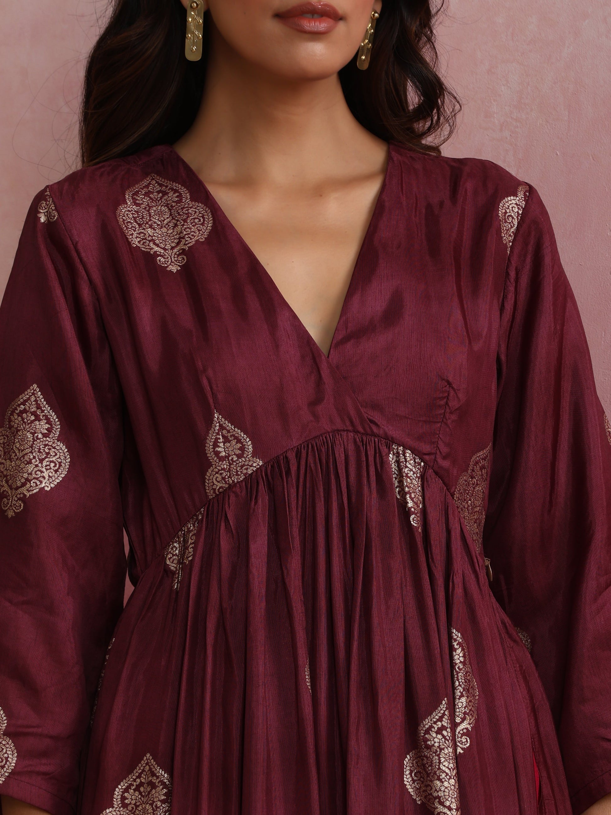 trueBrowns Purple Viscose Silk Kurta Set | Swadesiicart