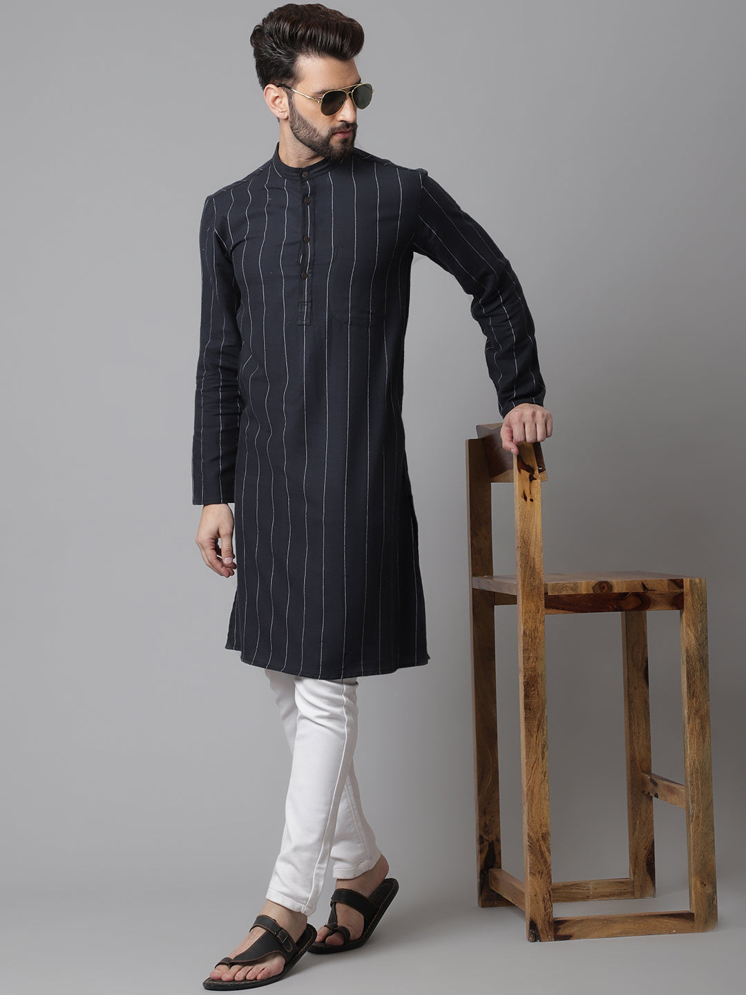 Even Apparels Black Pure Cotton Kurta With Band Collar | Swadesiicart