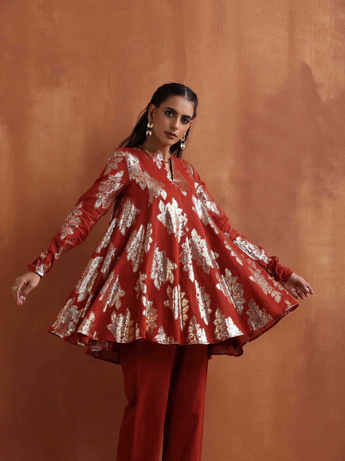 trueBrowns Rust Metallic Flared Anarkali Co-ord Set - Swadesiicart