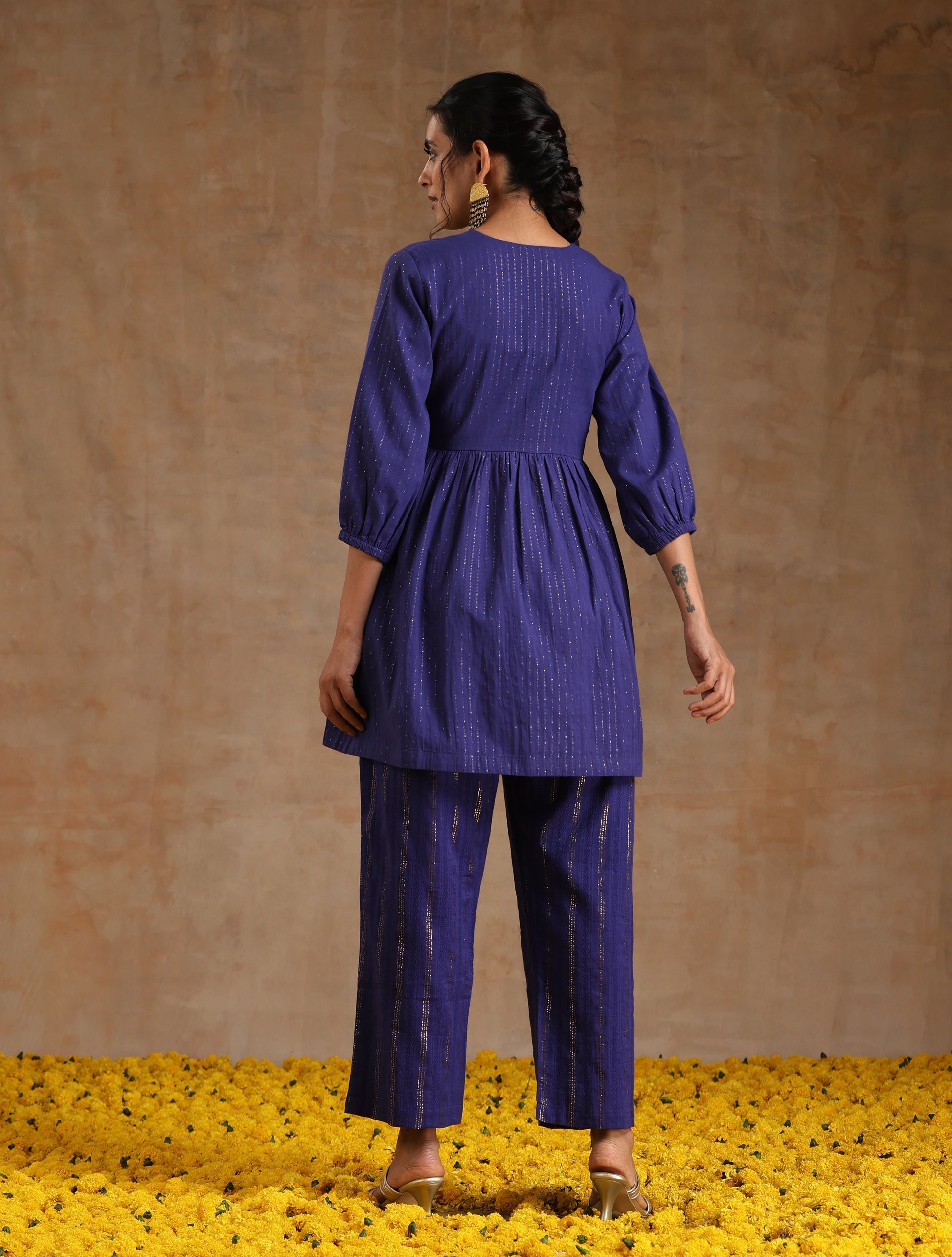 trueBrowns Spectrum Blue Gold Cotton Overlap Co-Ord Set - Swadesiicart