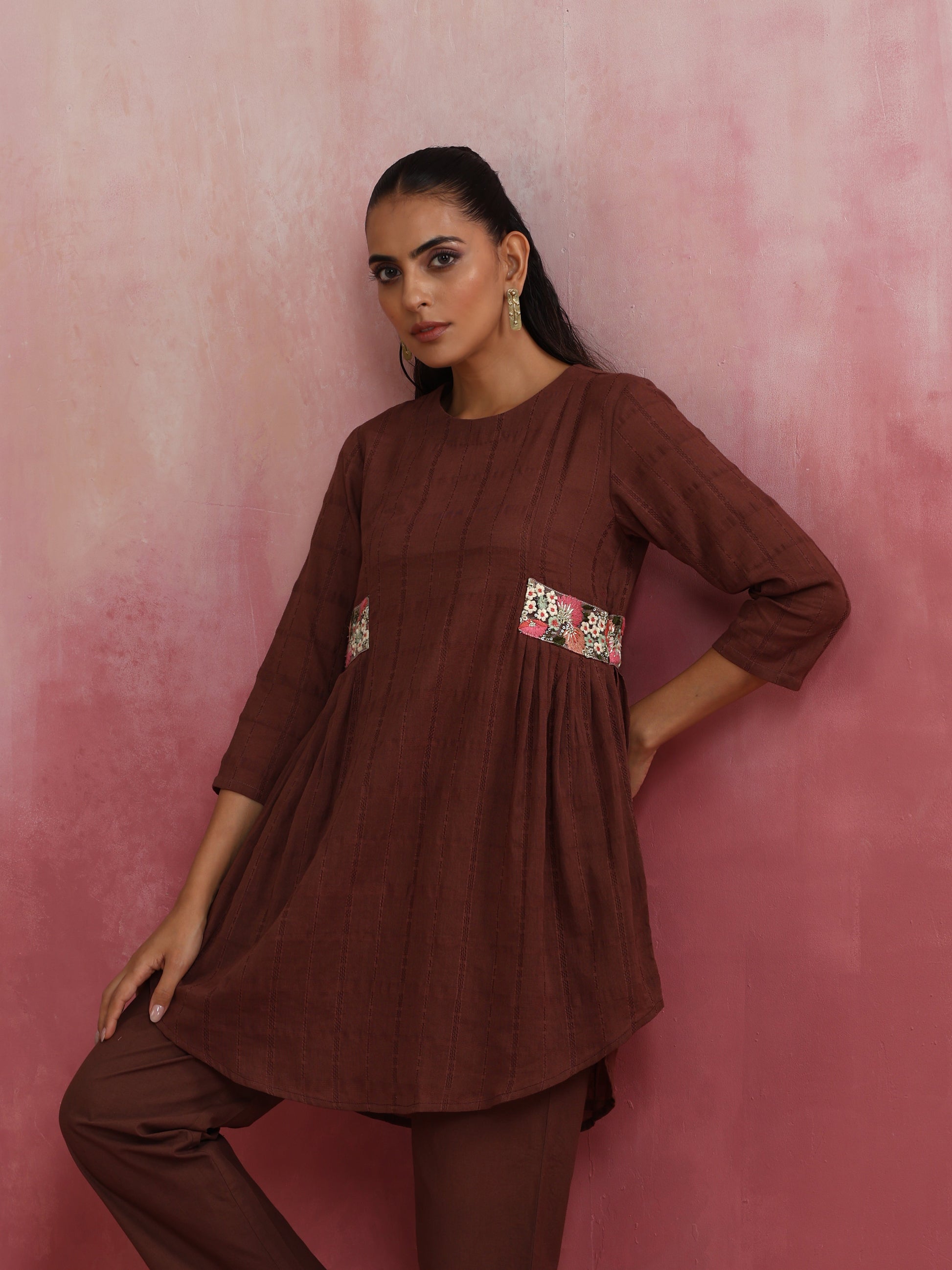 trueBrowns Brown Cotton Dobby Kurta Co-ord set - Swadesiicart