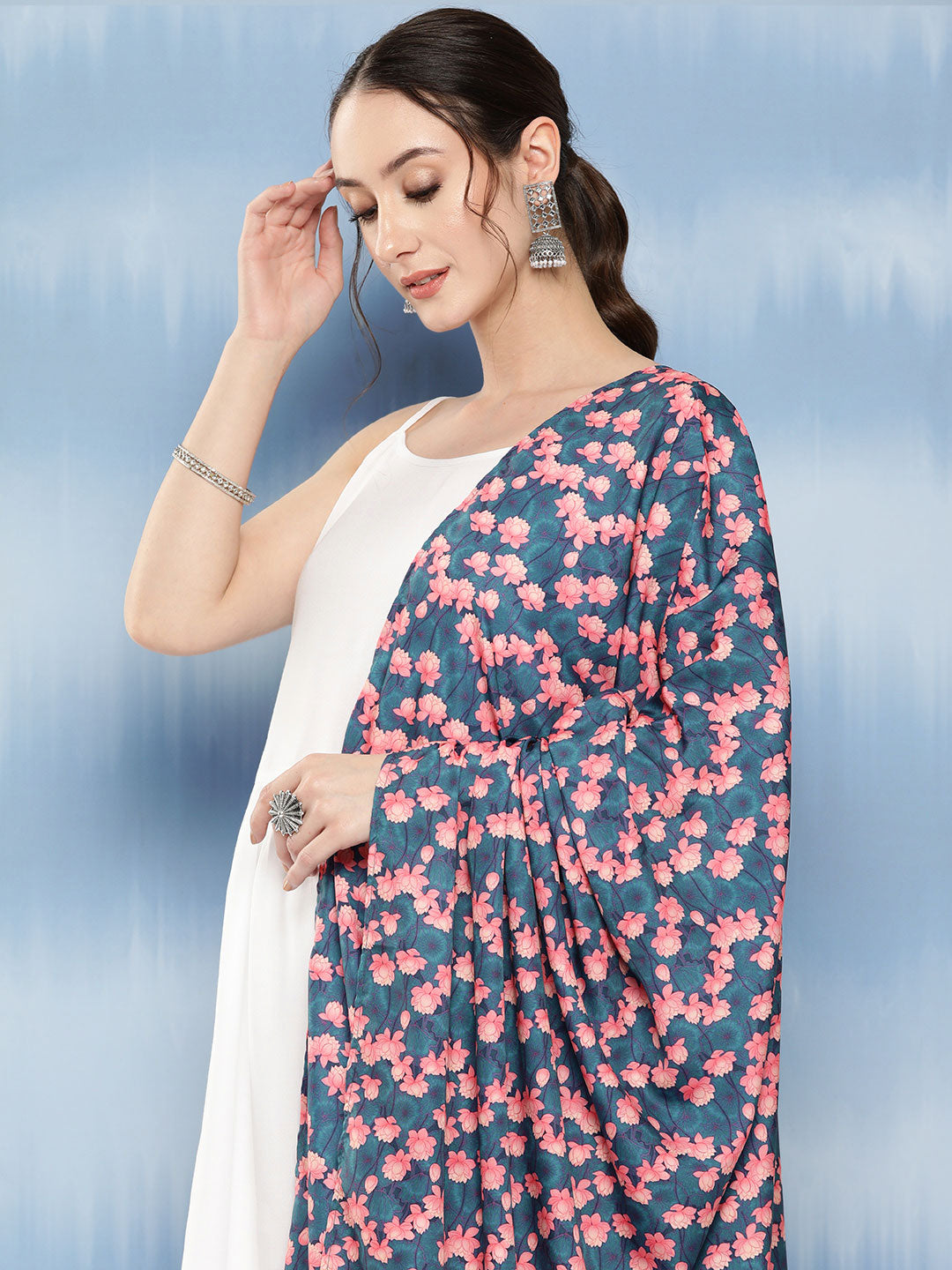 InWeave Women's White Strappy Set With Navy Pink Lotus Cr Dupatta - Swadesiicart