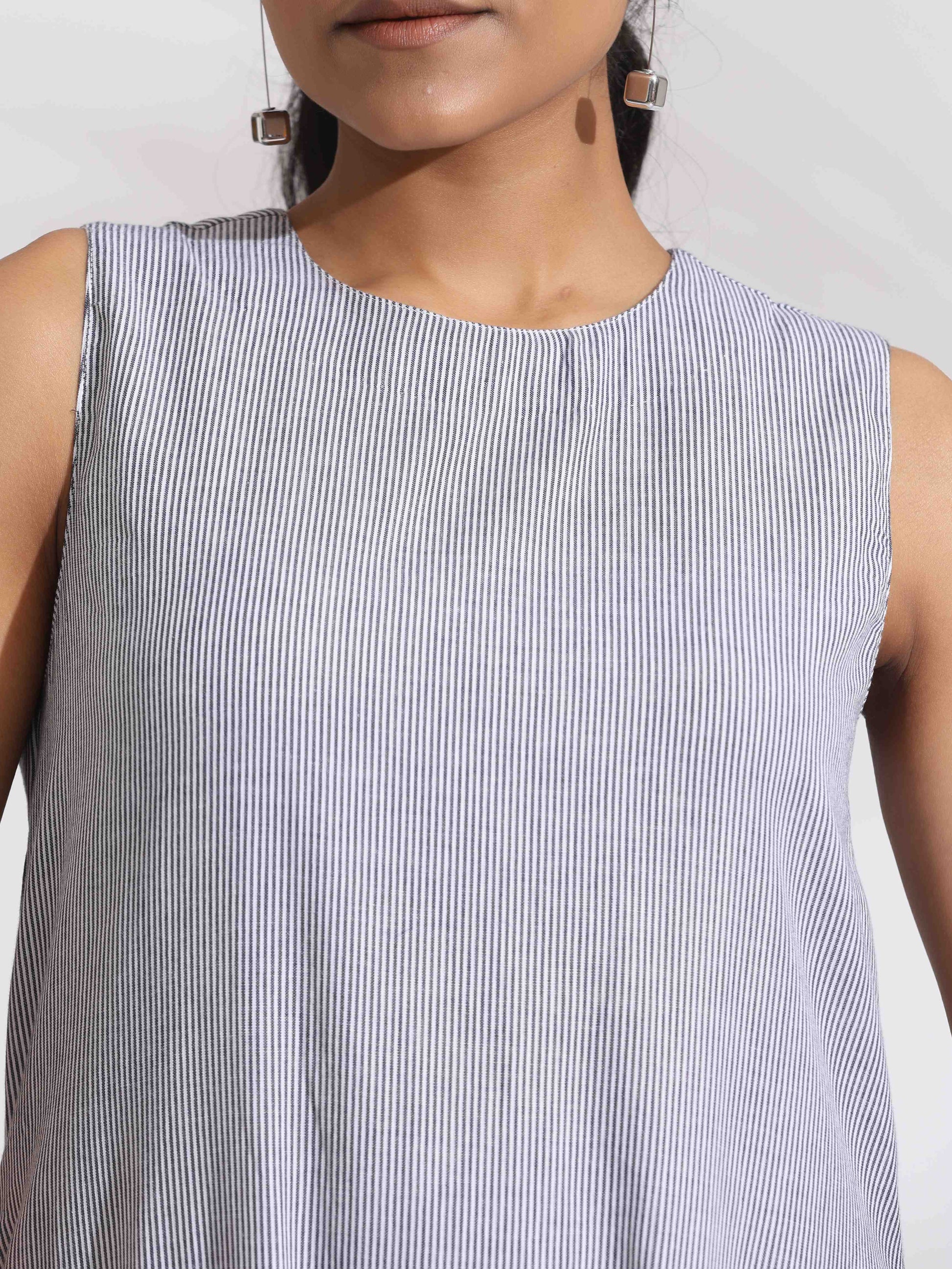 trueBrowns trueBrown Grey Cotton Stripe Tier Dress | Swadesiicart