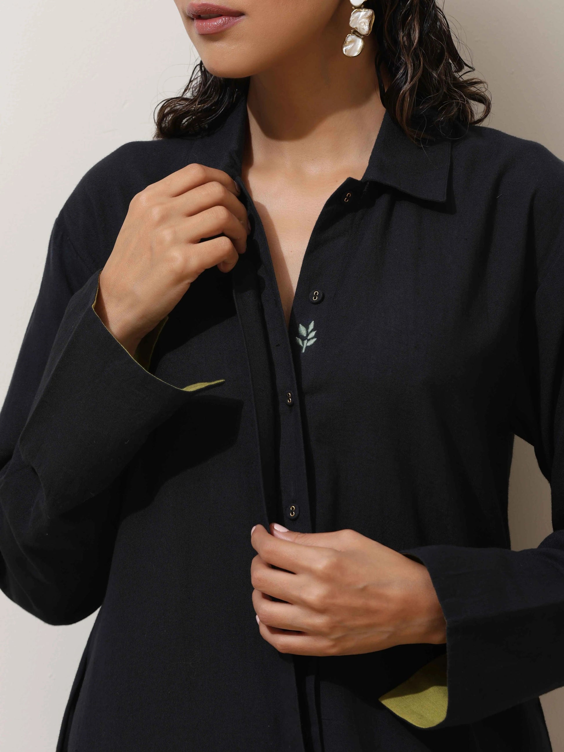 trueBrowns Black Cotton Linen Kurta Pant Set | Swadesiicart