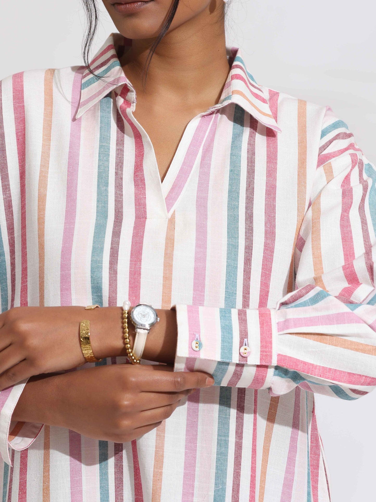 trueBrowns Off-White Cotton Multi Stripe A-line Kurta Set | Swadesiicart