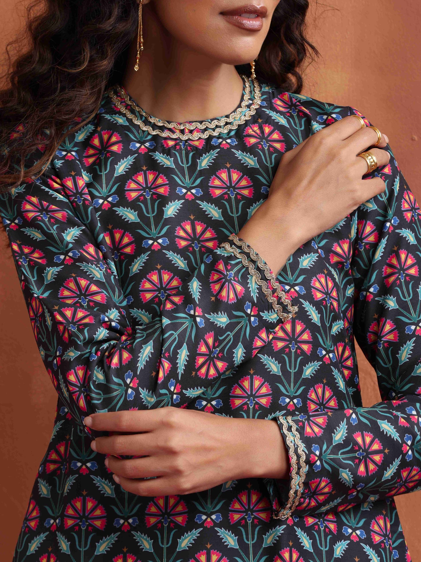 trueBrowns Black Floral Print Co-ord Set - Swadesiicart