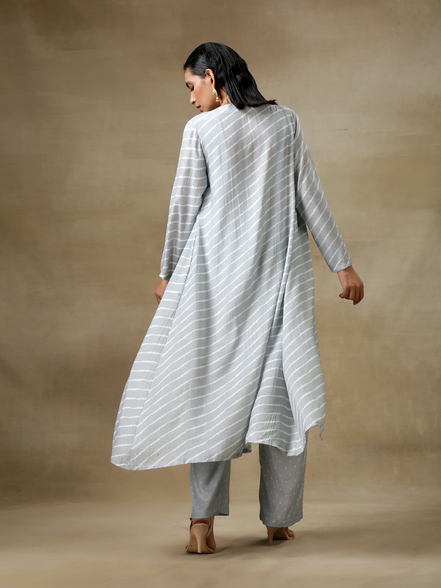 trueBrowns Grey Bandhani Printed Silk Overlay Jacket Blouse Pant Set | Swadesiicart