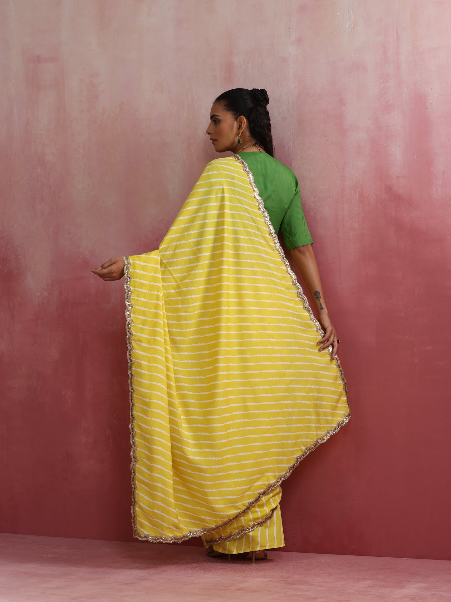 trueBrowns Lime Muslin Silk Saree | Swadesiicart