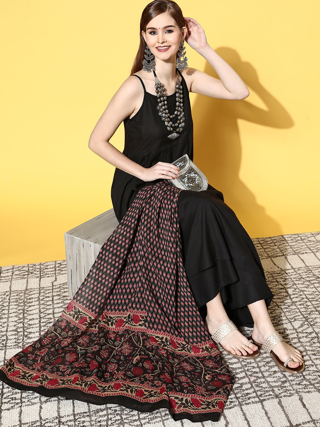 InWeave Women's Strappy Set With Black Pink Ethnic Print Cotton Dupatta - Swadesiicart