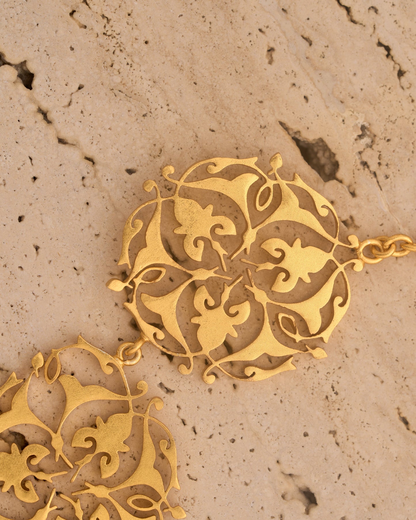 trueBrowns Gold-Polished Leaf Choker | Swadesiicart