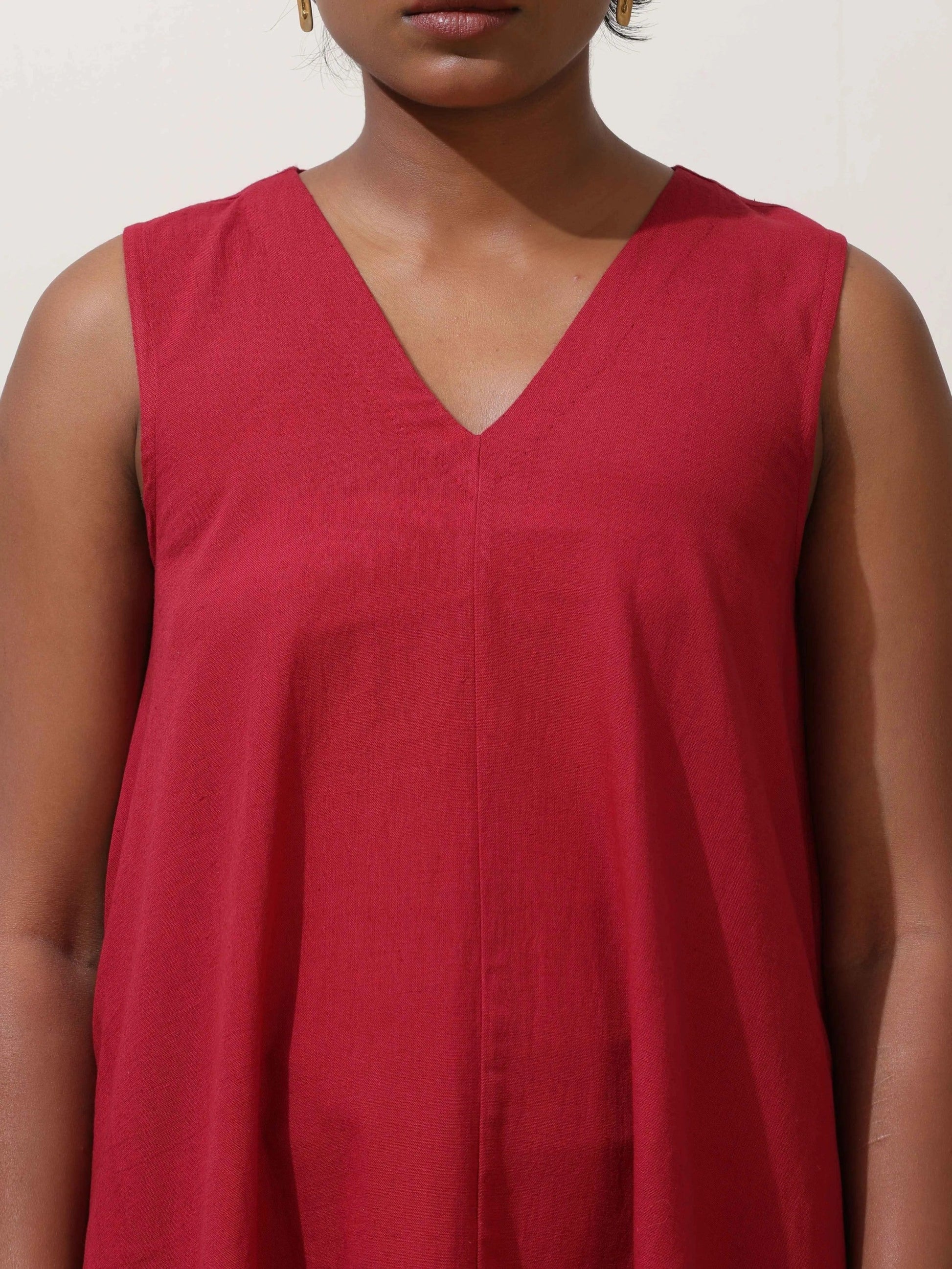 trueBrowns Maroon Cotton Linen Dress | Swadesiicart