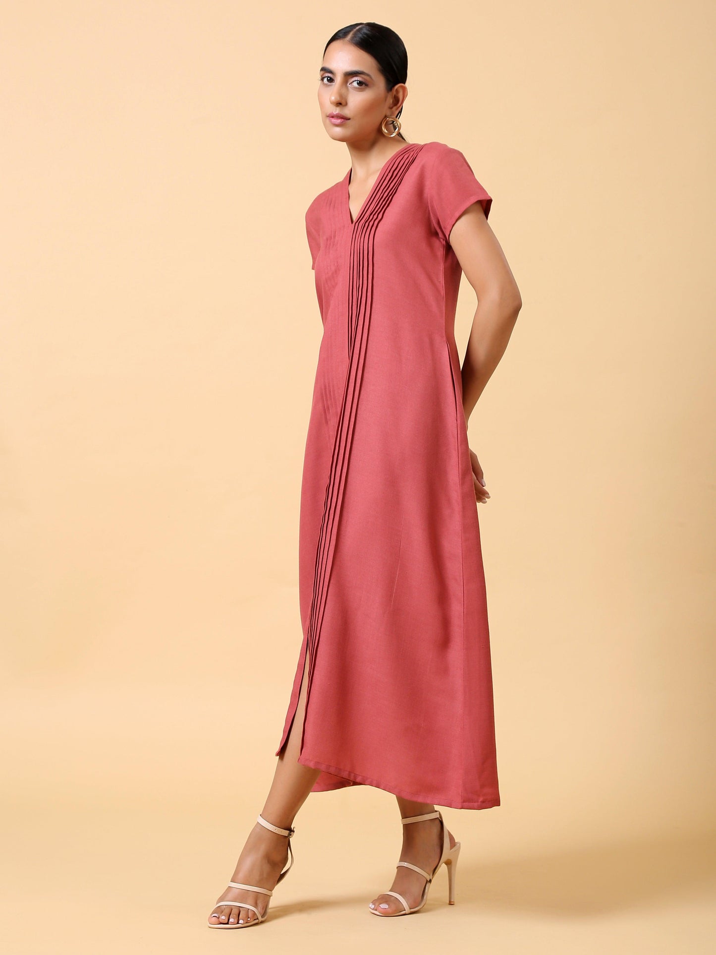 trueBrowns Cotton Linen Rust Red Pleated Dress | Swadesiicart