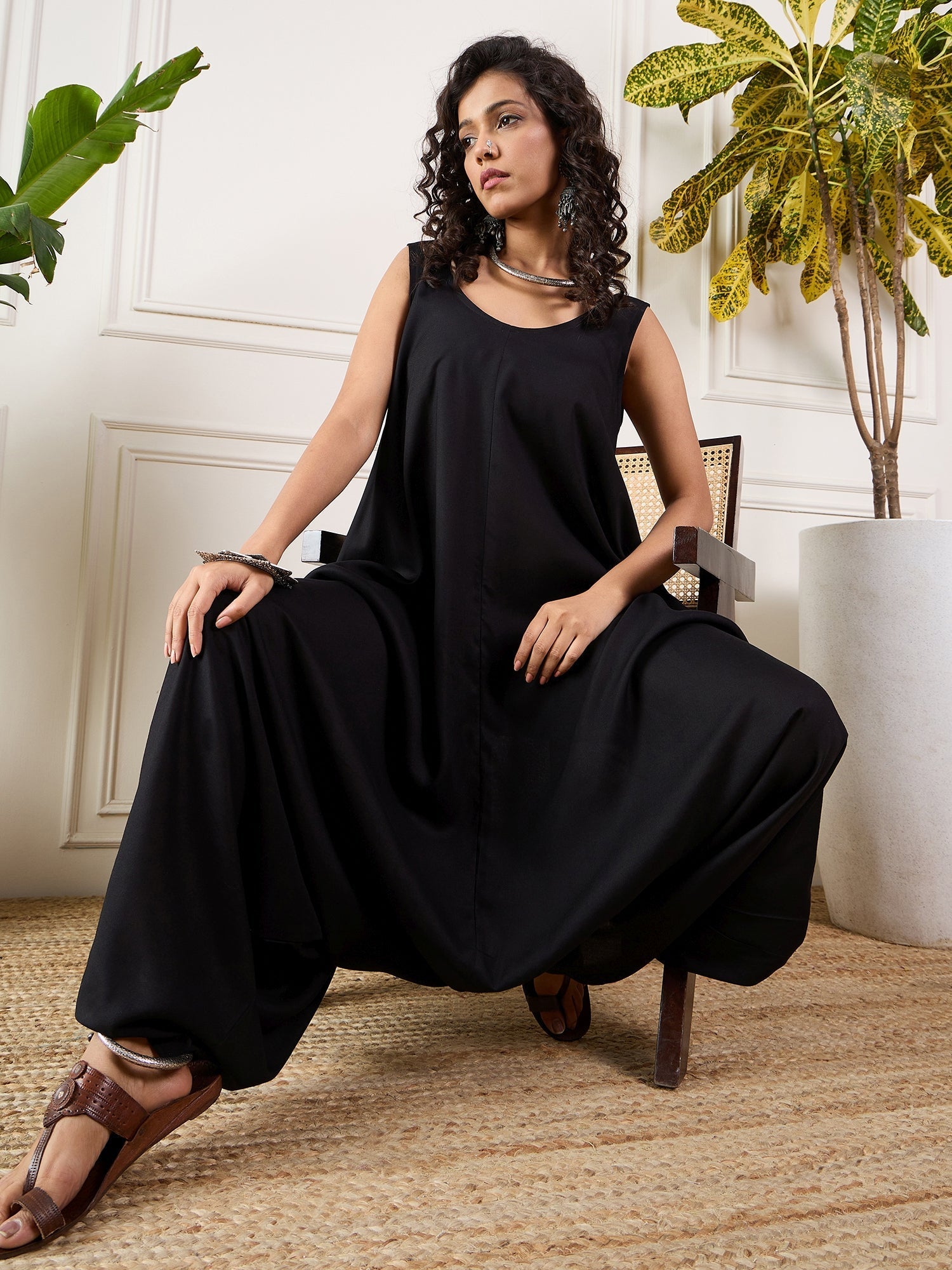 InWeave Black Round Sleeveless Jumpsuit - Swadesiicart
