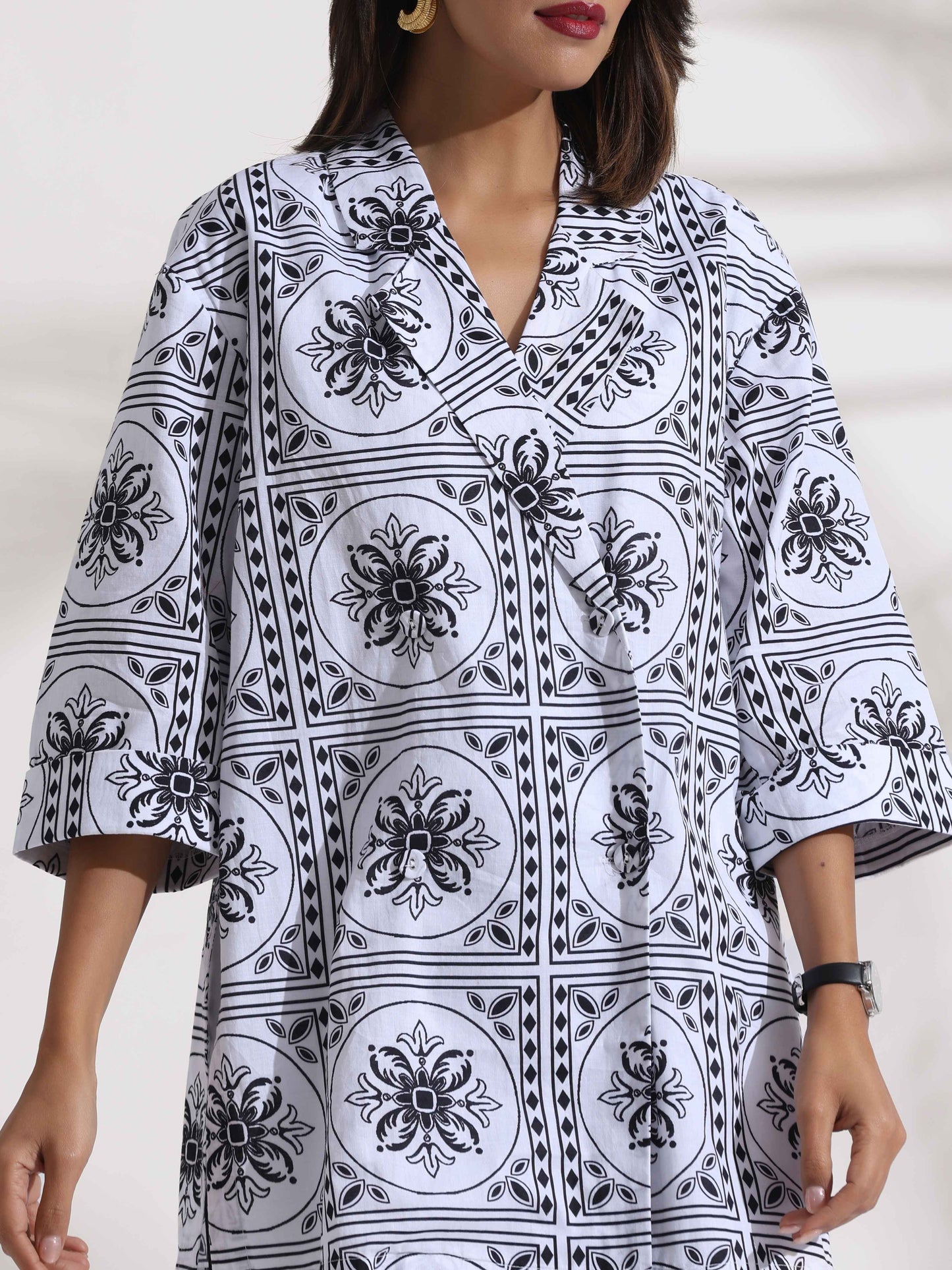 trueBrowns White Cotton Print Jacket Co-ord Set - Swadesiicart