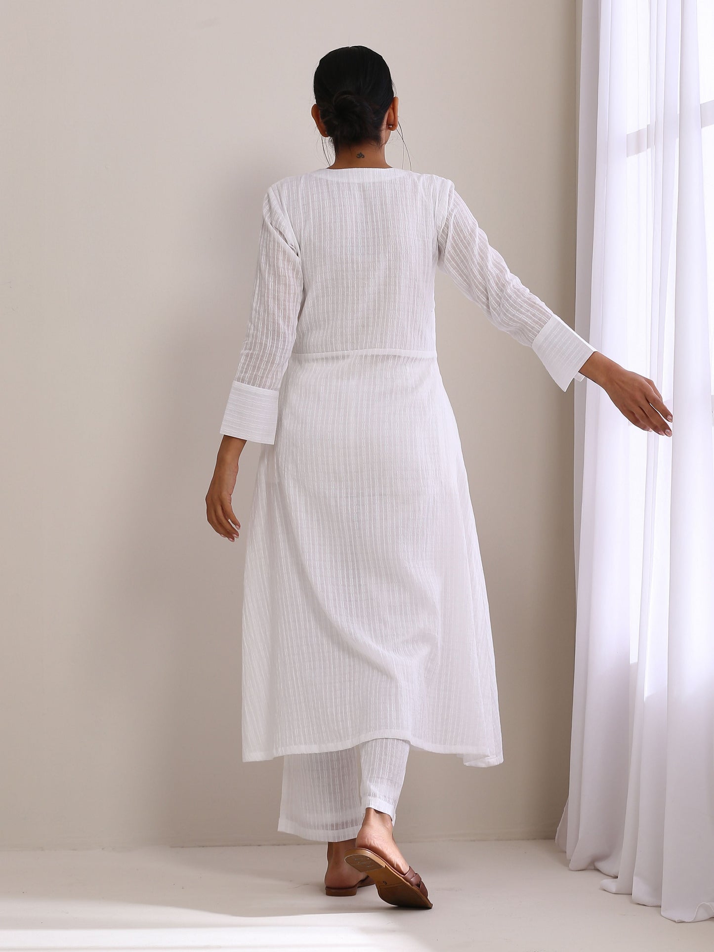 trueBrowns White Dobby Angrakha Kurta Pant Set | Swadesiicart