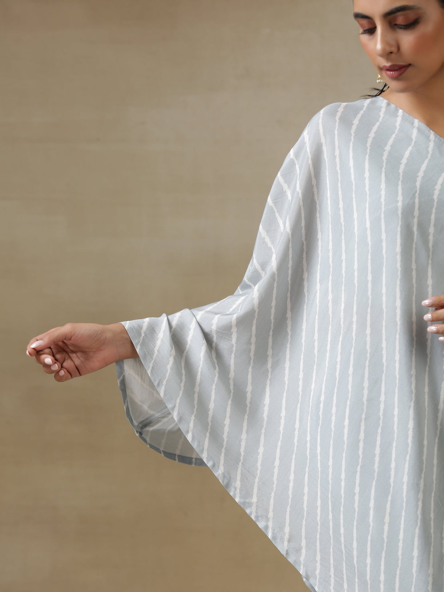 trueBrowns Grey Bandhani Printed Silk One-Shoulder Kurta Pant Set | Swadesiicart