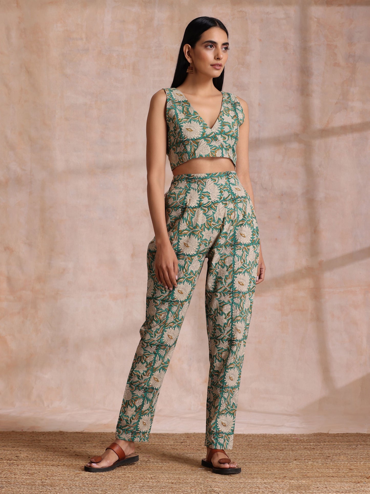 trueBrowns Fern Green Overall Floral Block Print Cotton Pant Suit Set | Swadesiicart