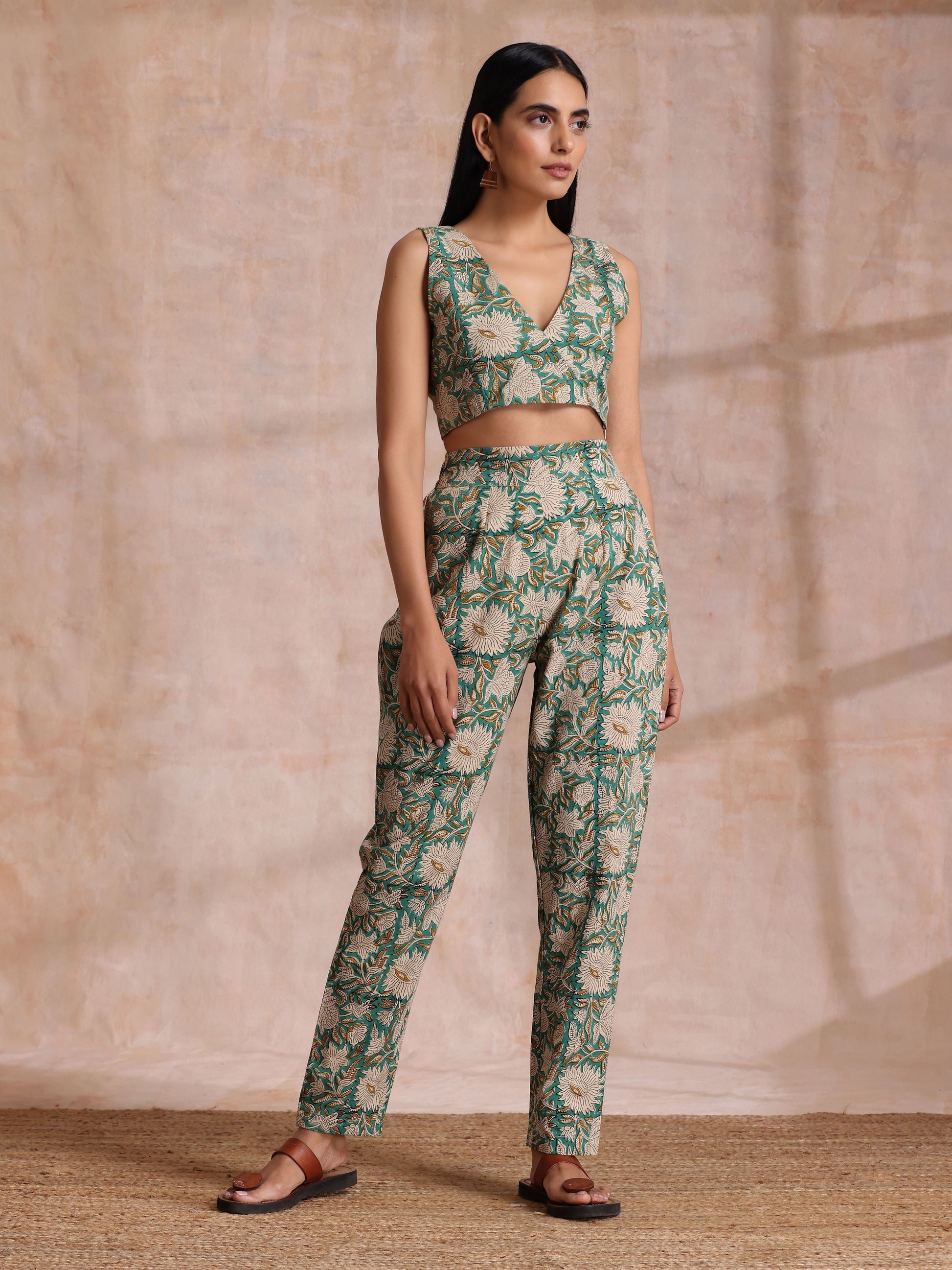 trueBrowns Fern Green Overall Floral Block Print Cotton Pant Suit Set | Swadesiicart