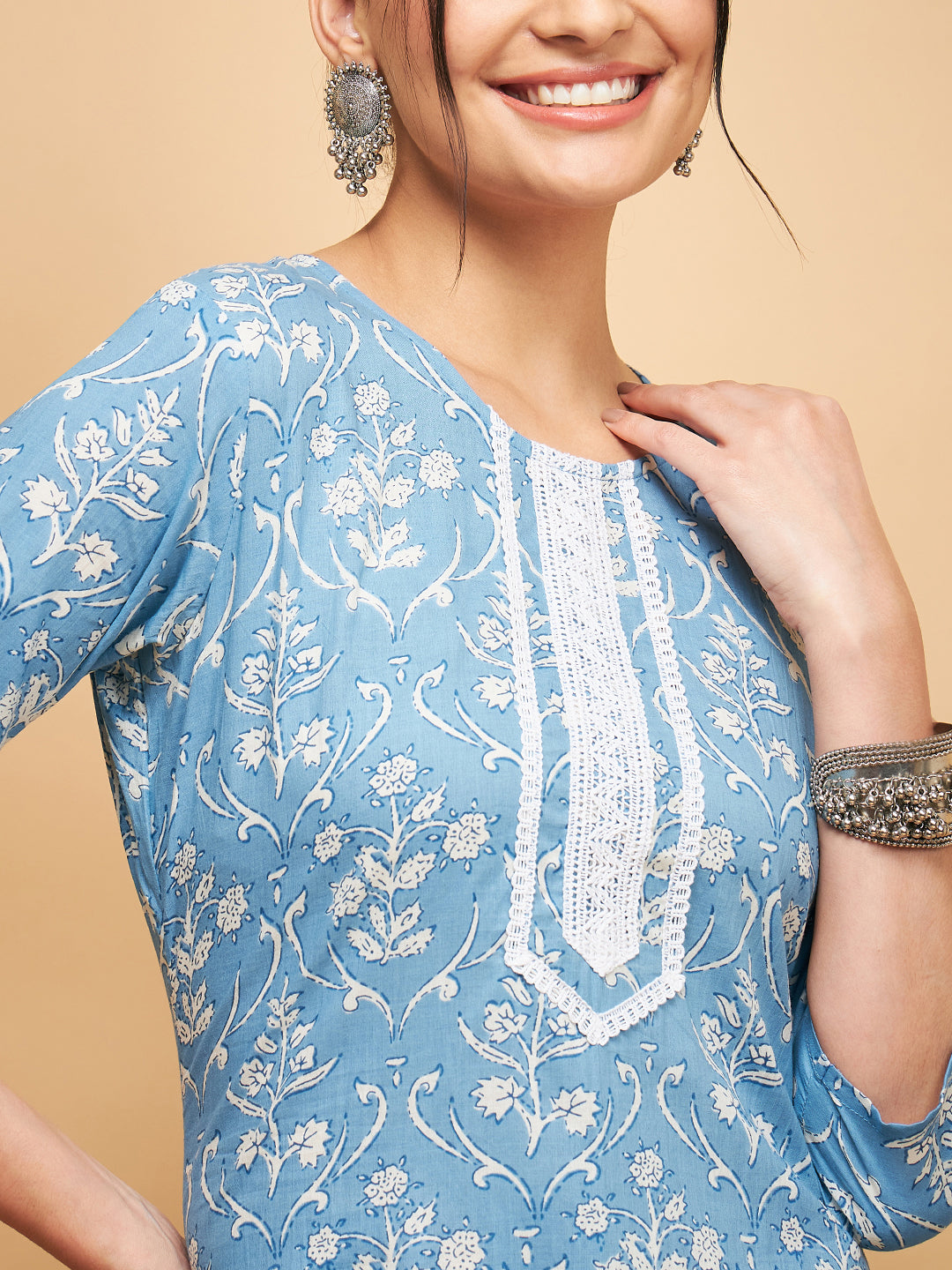 InWeave Women's Powder Blue White Print Lace Straight Kurta - Swadesiicart