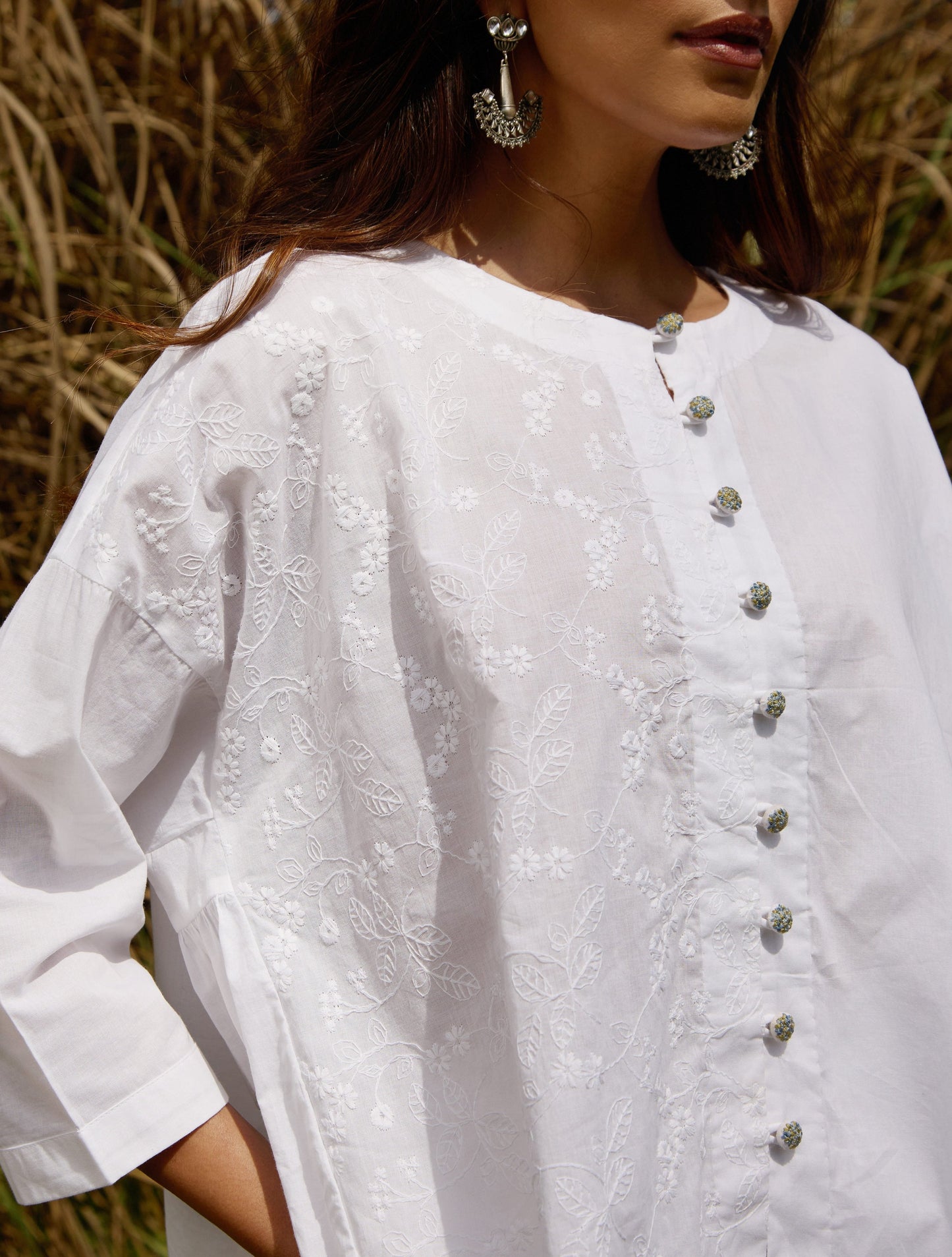 trueBrowns White Cotton Embroidered Relaxed Co-ord Set - Swadesiicart