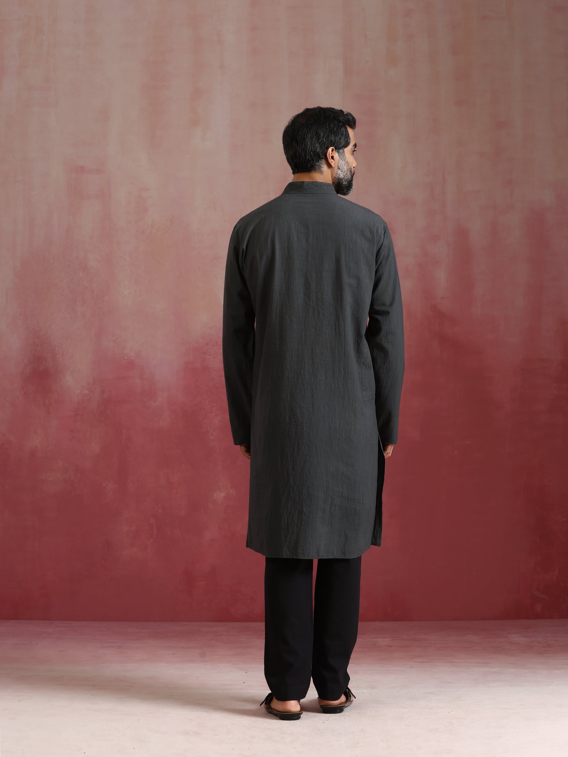trueBrowns Men's Charcoal Grey Mandarin Collar Kurta | Swadesiicart