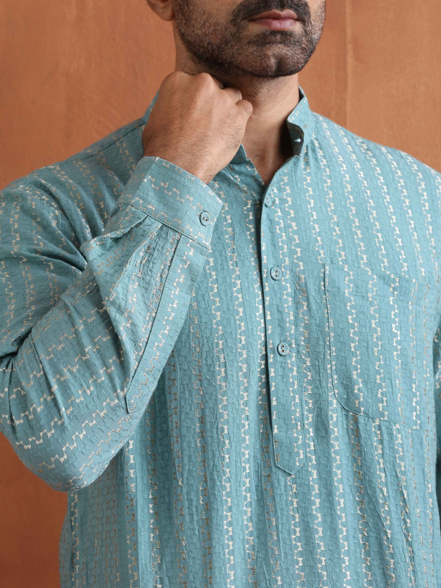 trueBrowns Men's Green Cotton Dobby Short Kurta | Swadesiicart