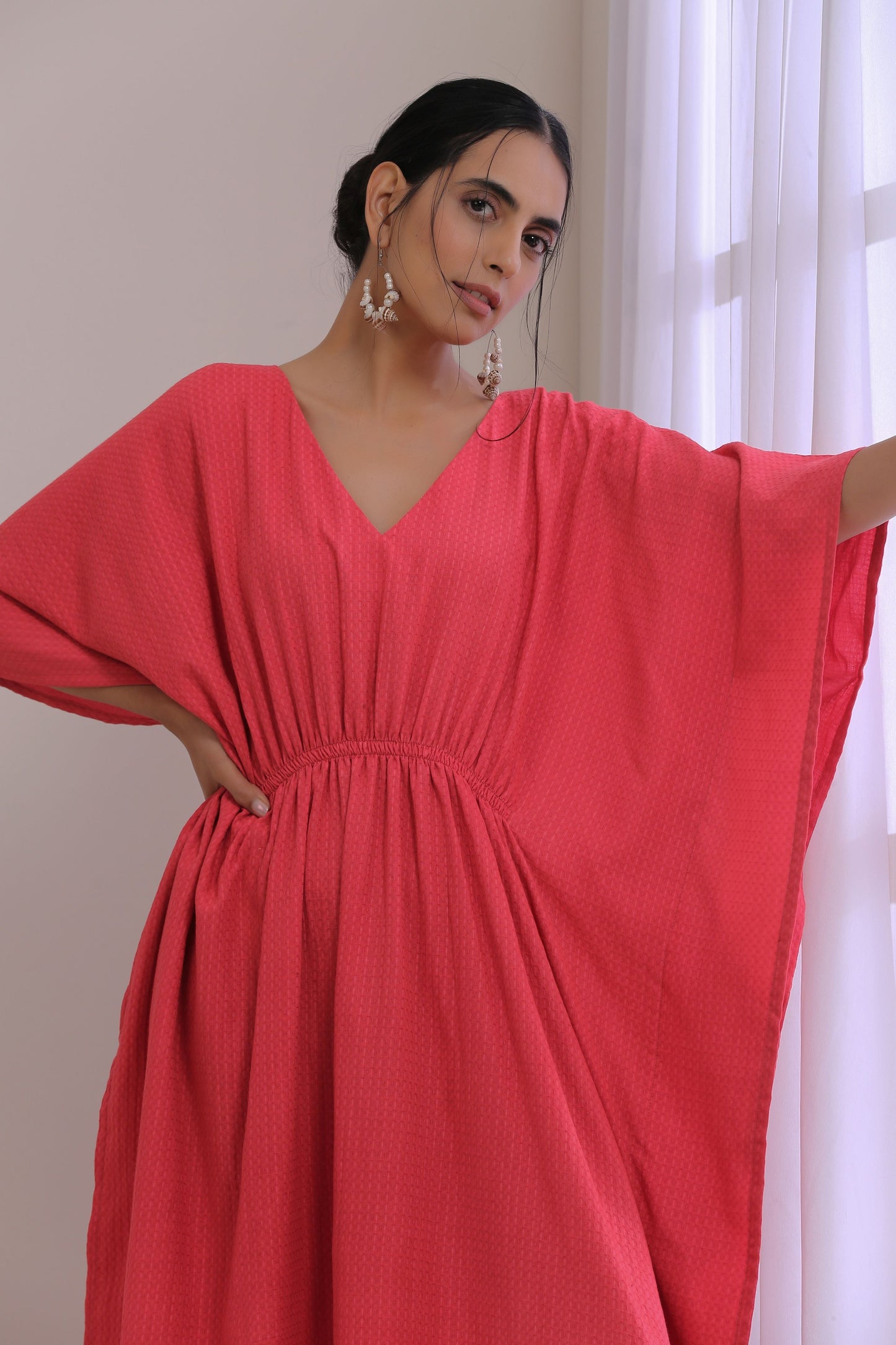 trueBrowns Bright Pink Dobby Kaftan Dress | Swadesiicart