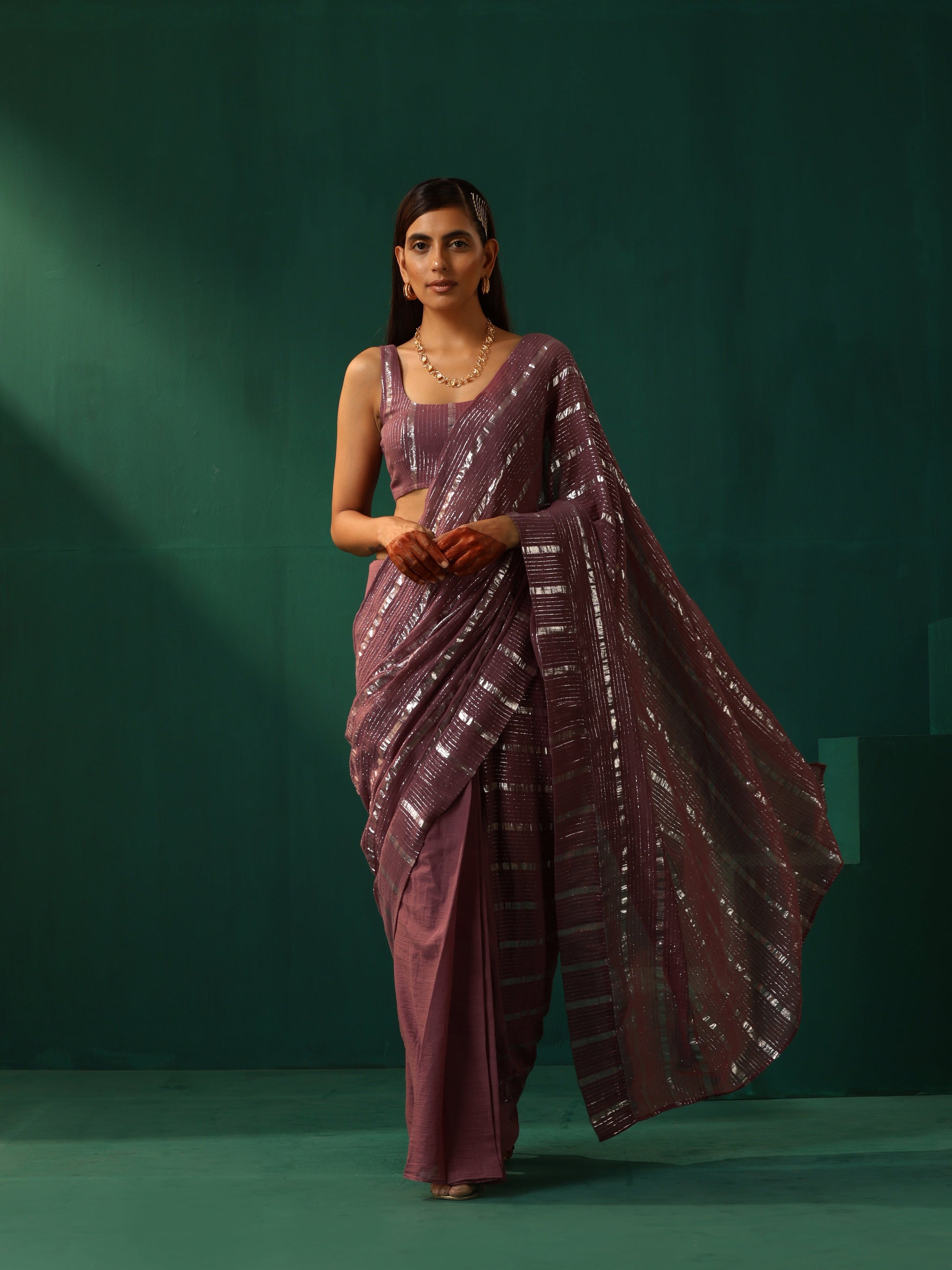 trueBrowns Mauve Cotton Silver Lurex Scoop Neck Sleeveless Blouse | Swadesiicart