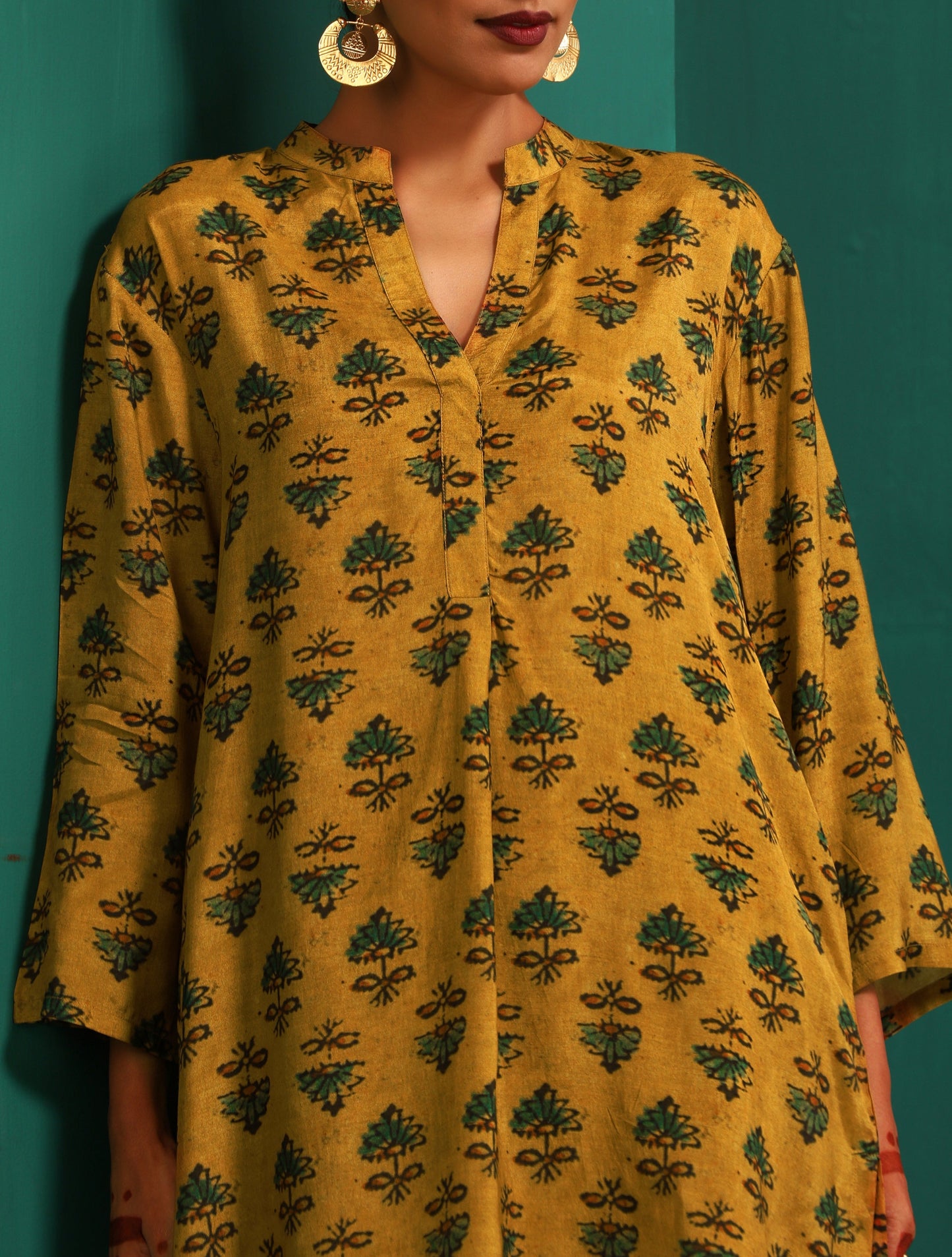 trueBrowns Mustard Flower Stem Muslin Silk Printed Relaxed Co-ord Set - Swadesiicart