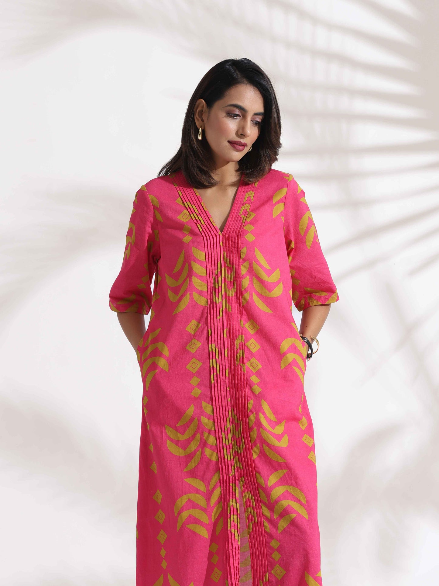 trueBrowns Pink Cotton Print pleated Dress | Swadesiicart
