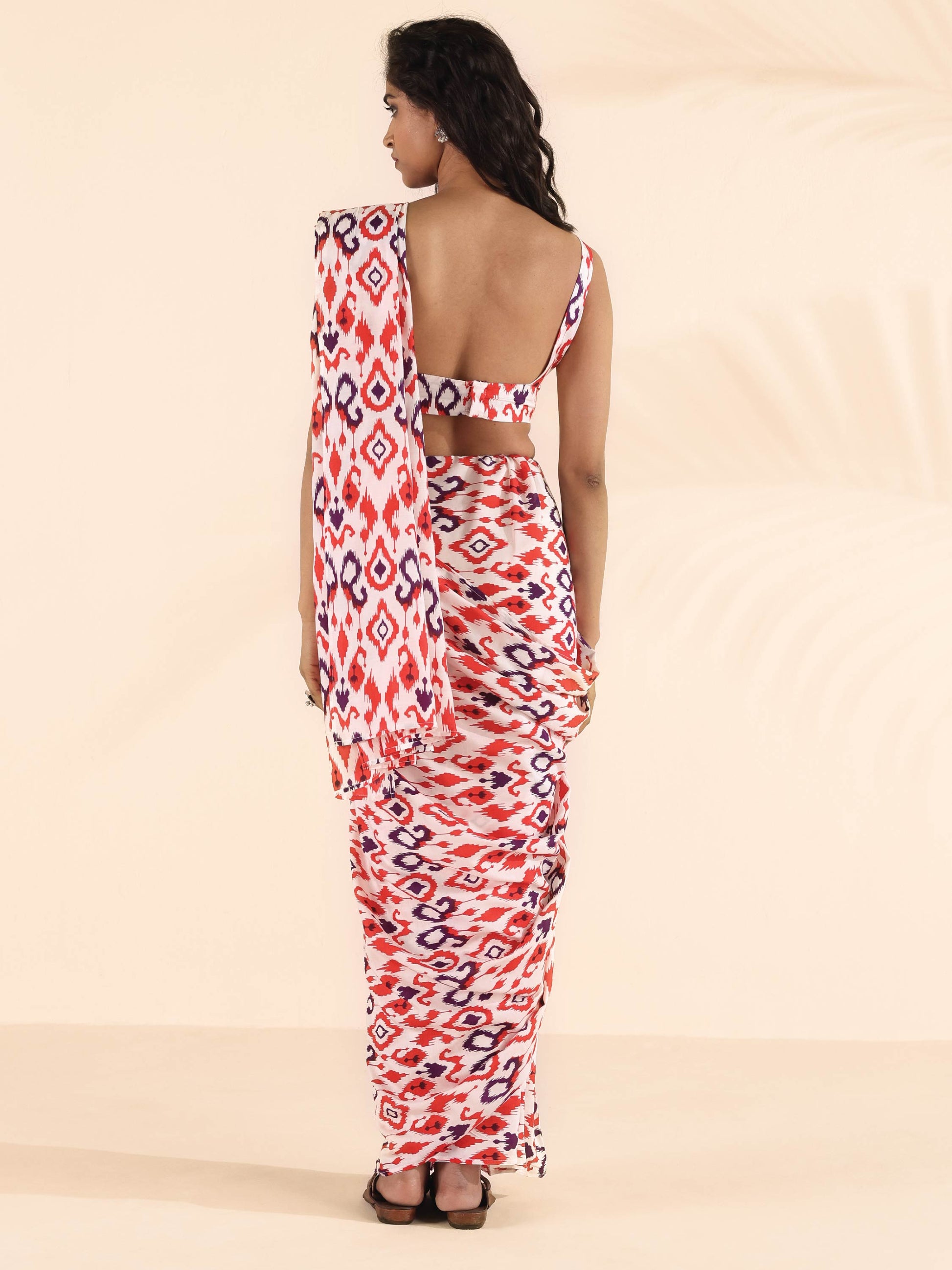 trueBrowns Carrot Muslin Ikat Ready to Wear Saree | Swadesiicart