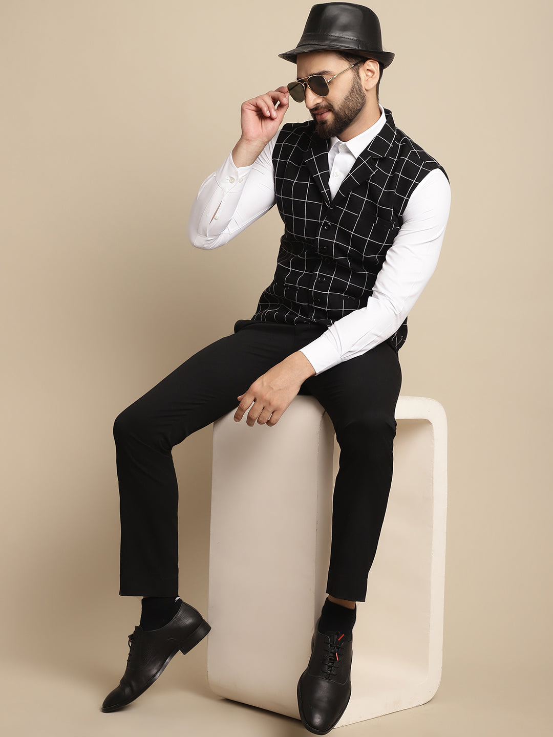 Even Apparels Men's Black Wool Waistcoat with Notched Lapel | Swadesiicart