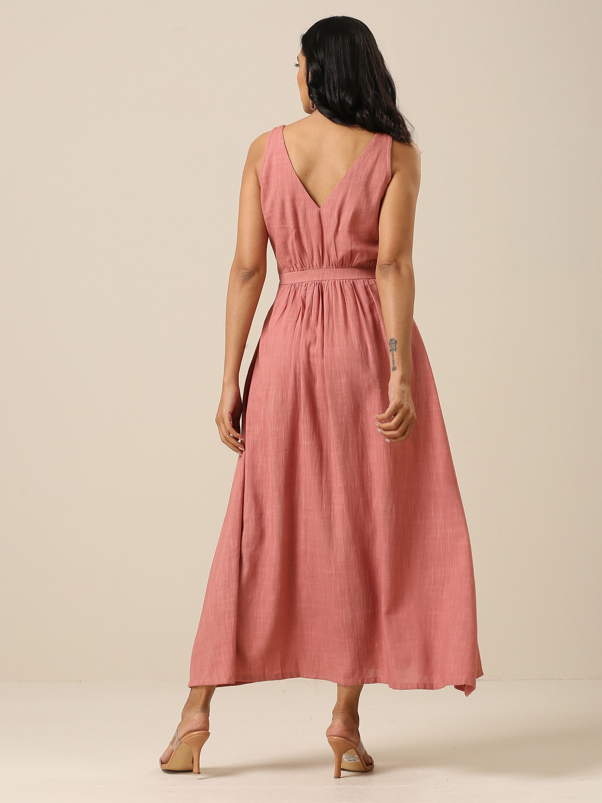 trueBrowns Light Mauve Slub Texture Sleeveless Wrap Dress | Swadesiicart