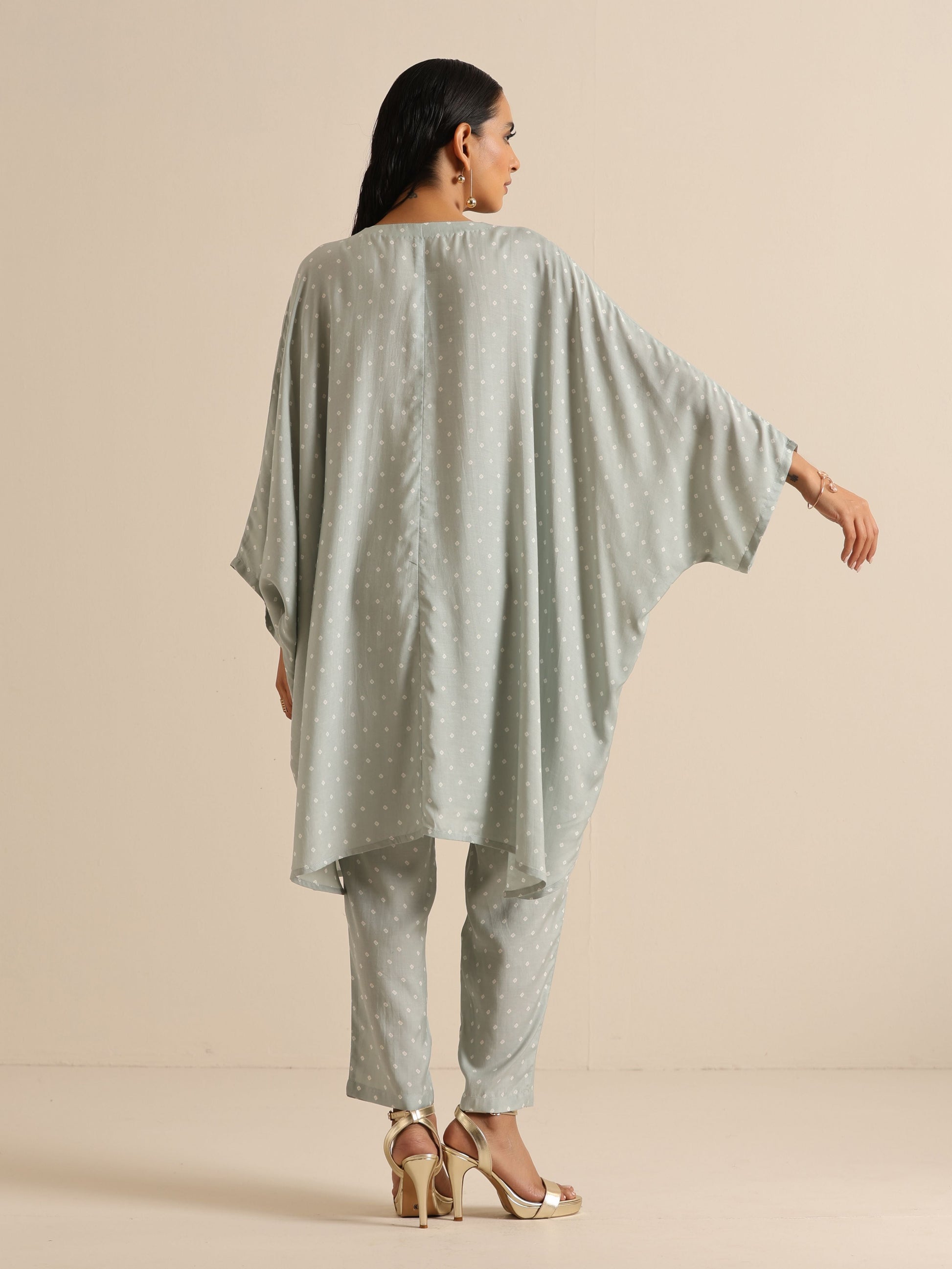 trueBrowns Grey Bandhani Printed Silk Kaftan Co-Ord Set - Swadesiicart