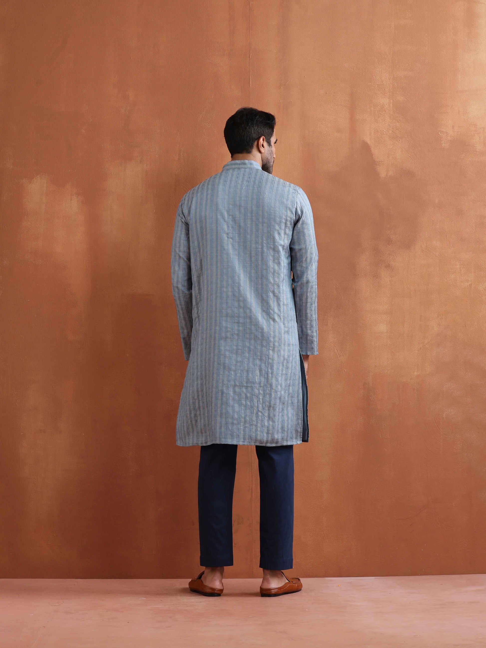 trueBrowns Men's Blue Chanderi Kurta | Swadesiicart