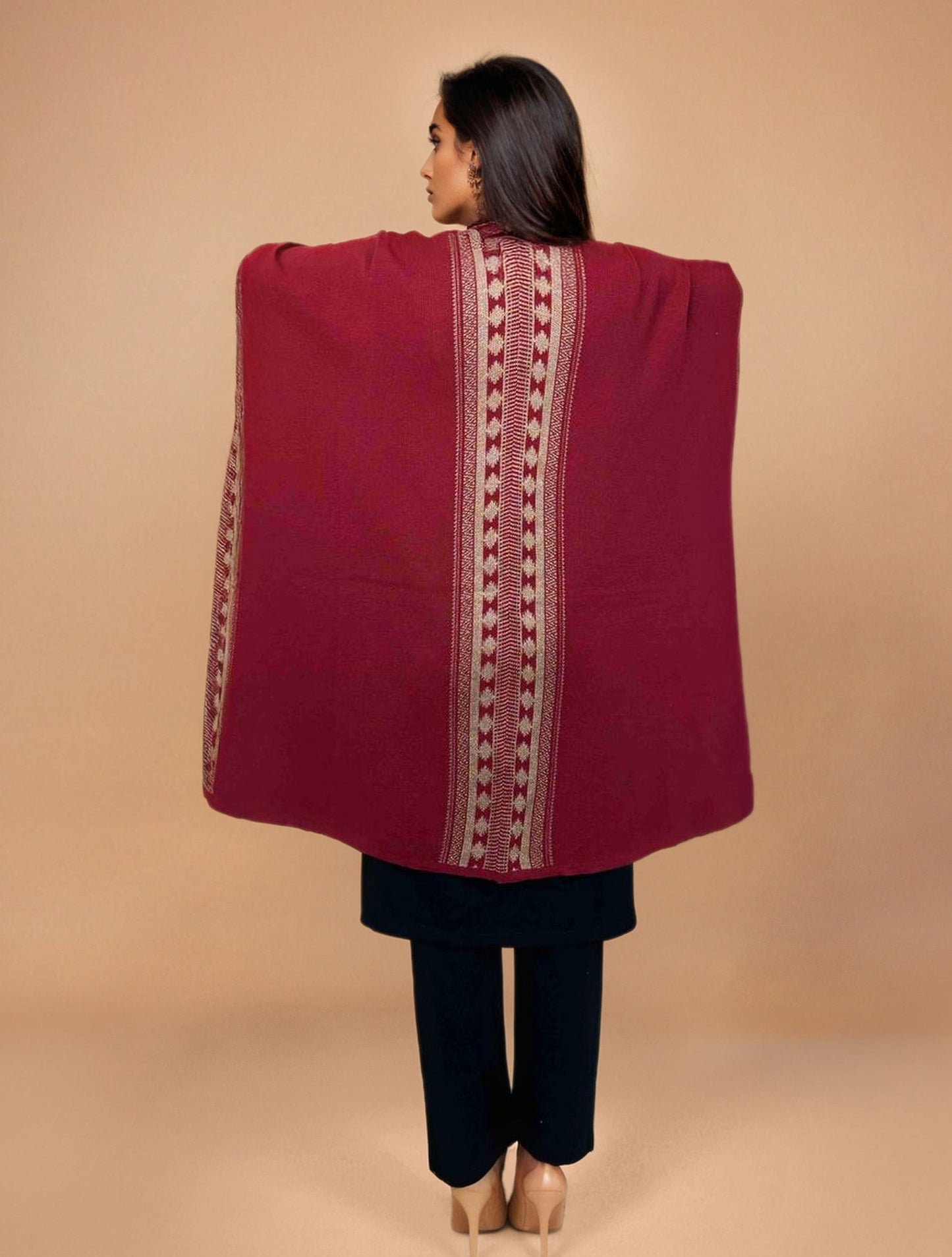 trueBrowns Maroon Woollen Geometric Kaftan Cape | Swadesiicart