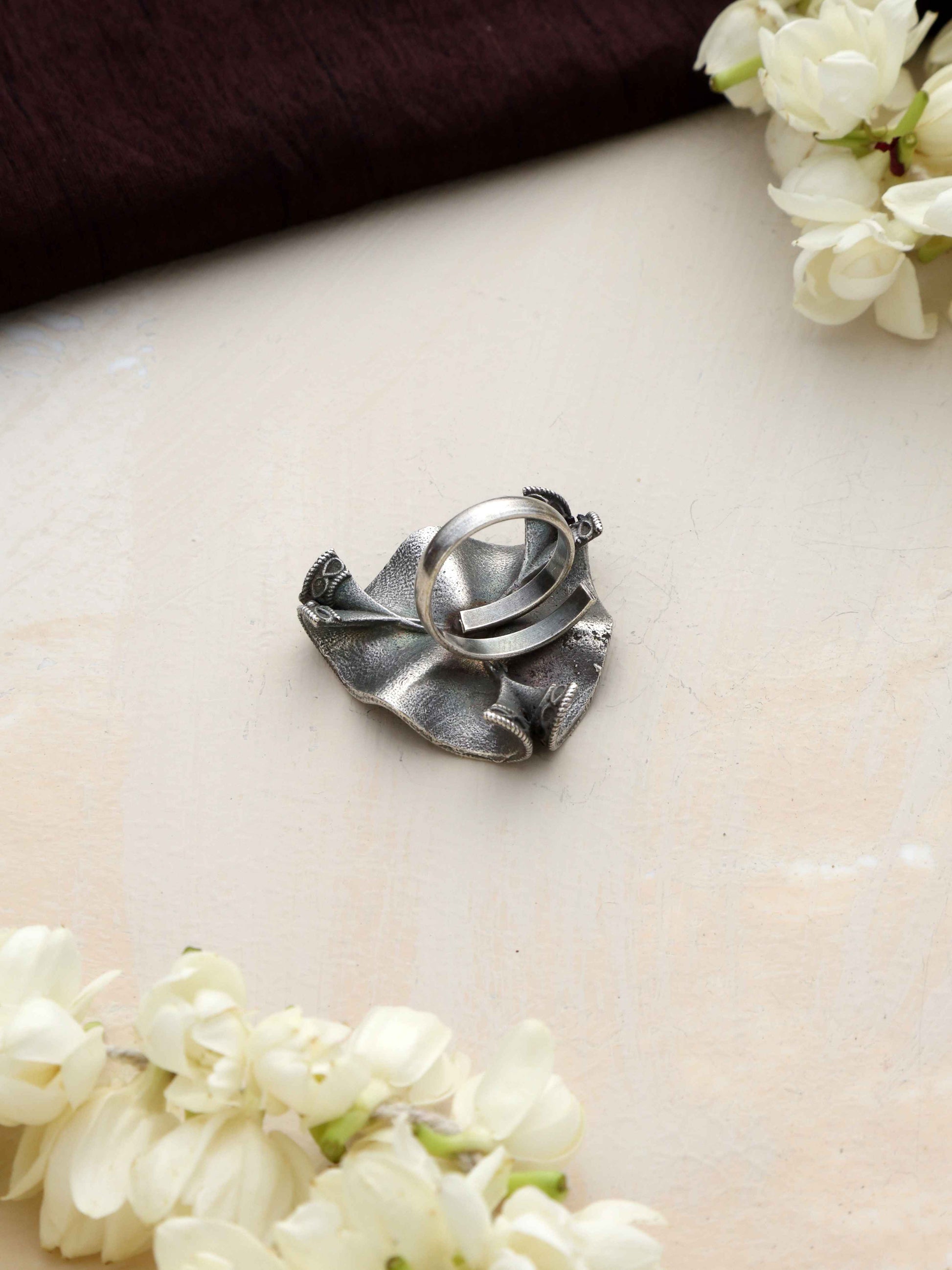 trueBrowns Silver Tone Floral Petal Ring | Swadesiicart