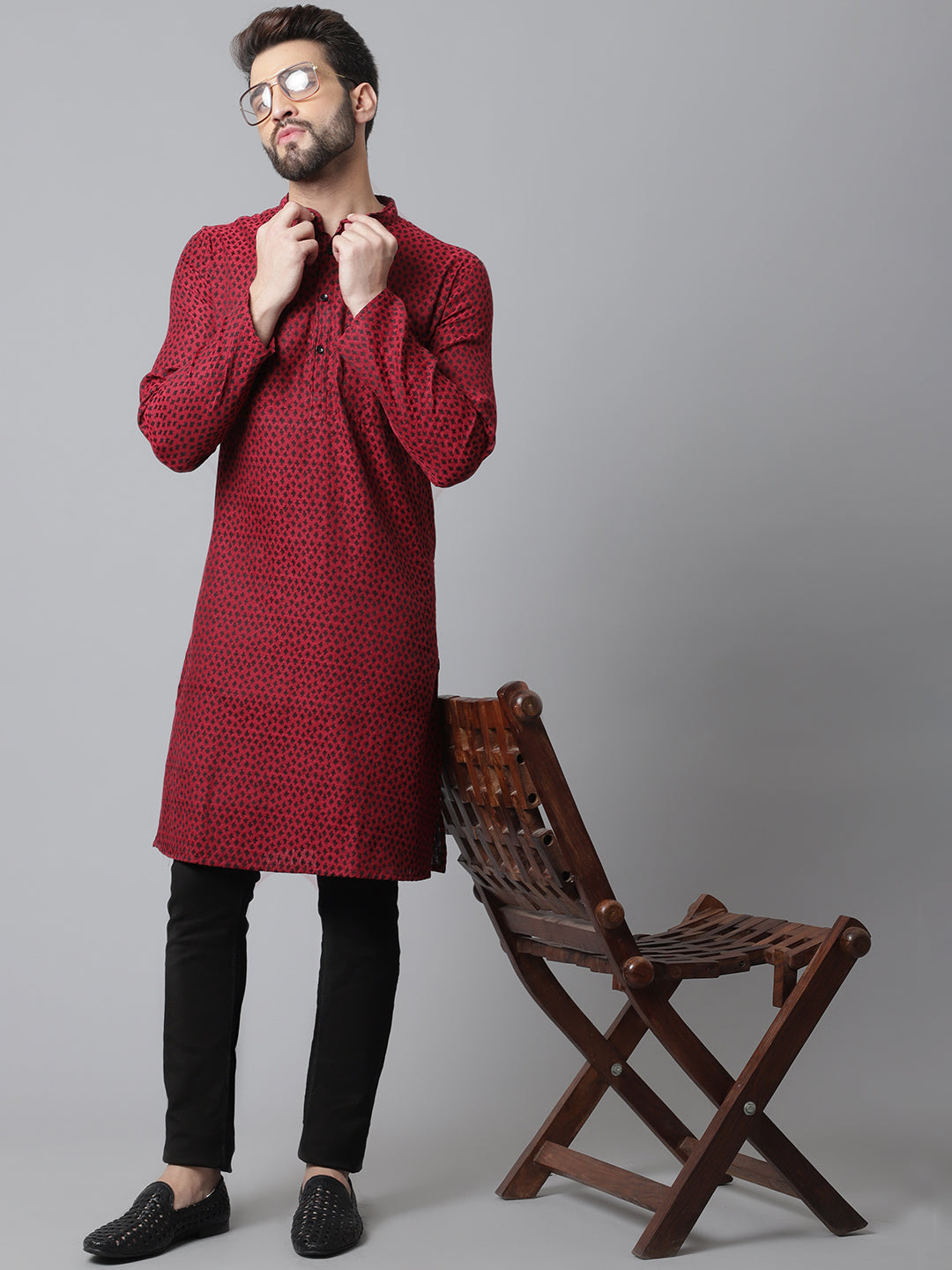 Even Apparels Maroon Solid Kurta With Band Collar | Swadesiicart
