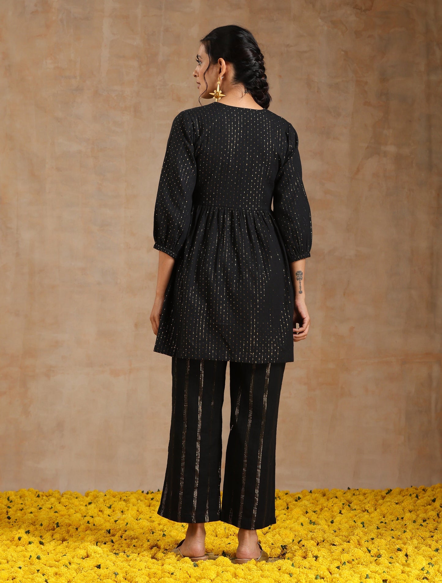 trueBrowns Black Gold Cotton Overlap Co-Ord Set - Swadesiicart