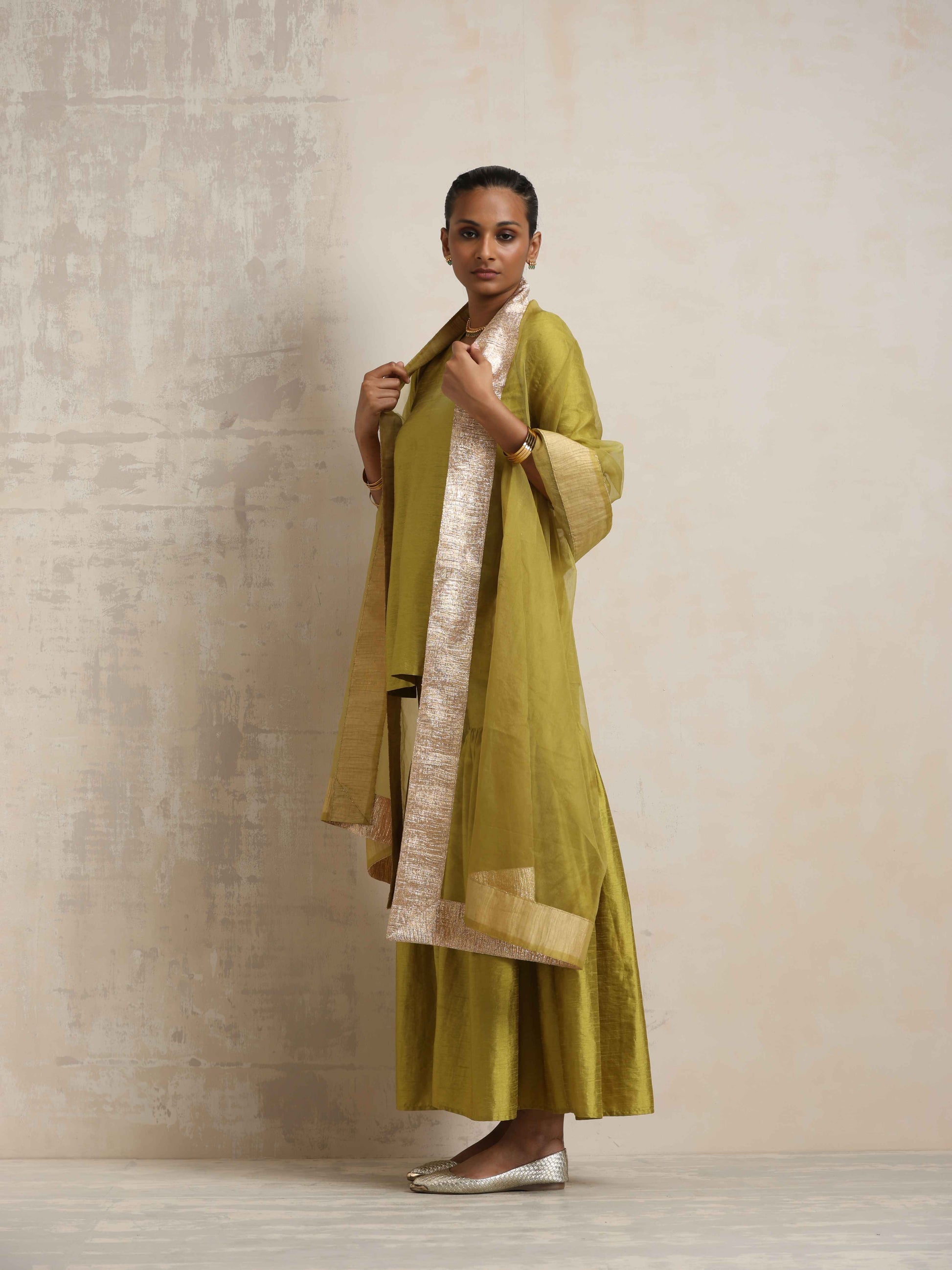 trueBrowns Green Silk Sharara Dupatta Set | Swadesiicart