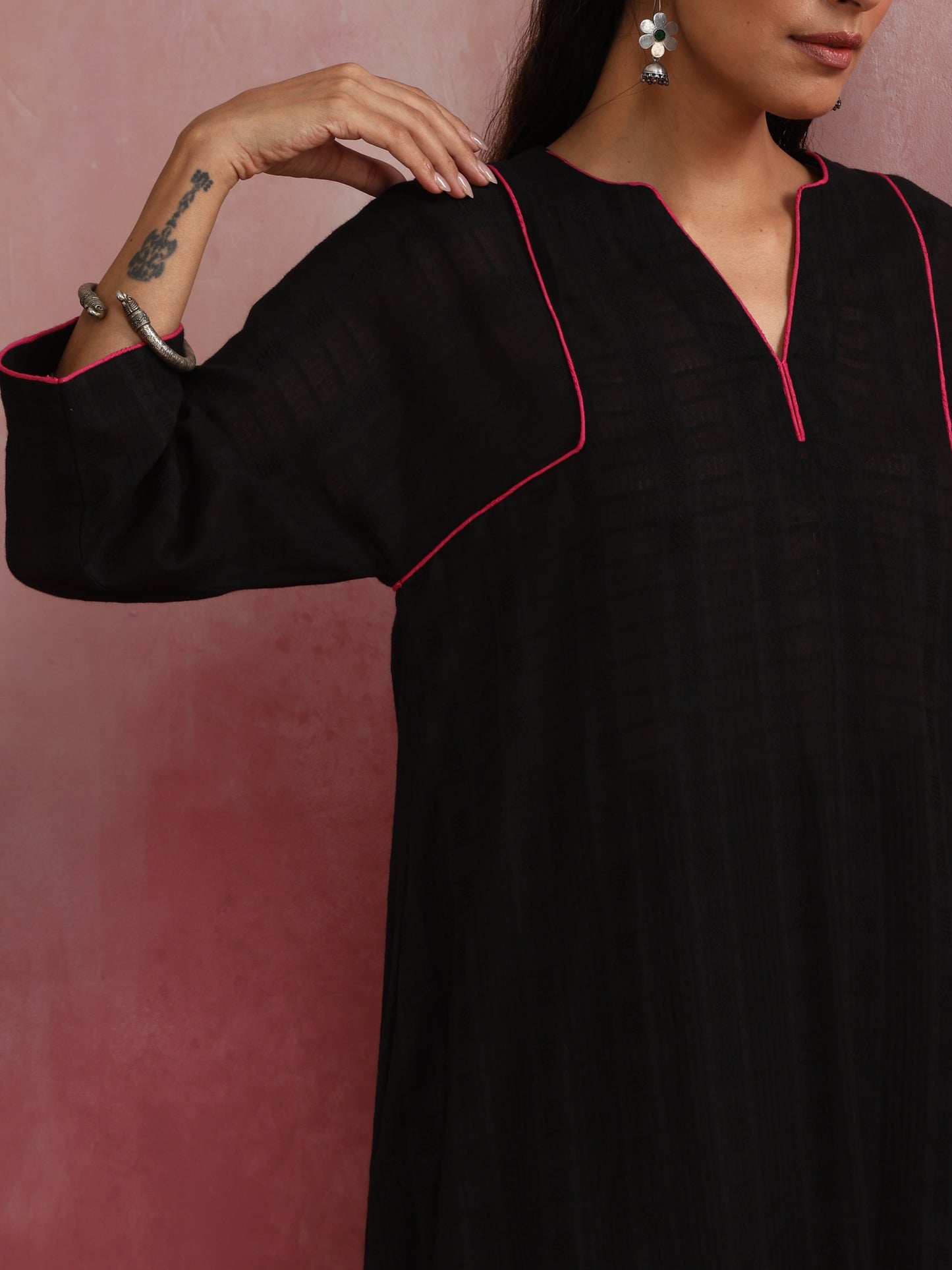 trueBrowns Black Cotton Dobby Kurta Co-ord set - Swadesiicart