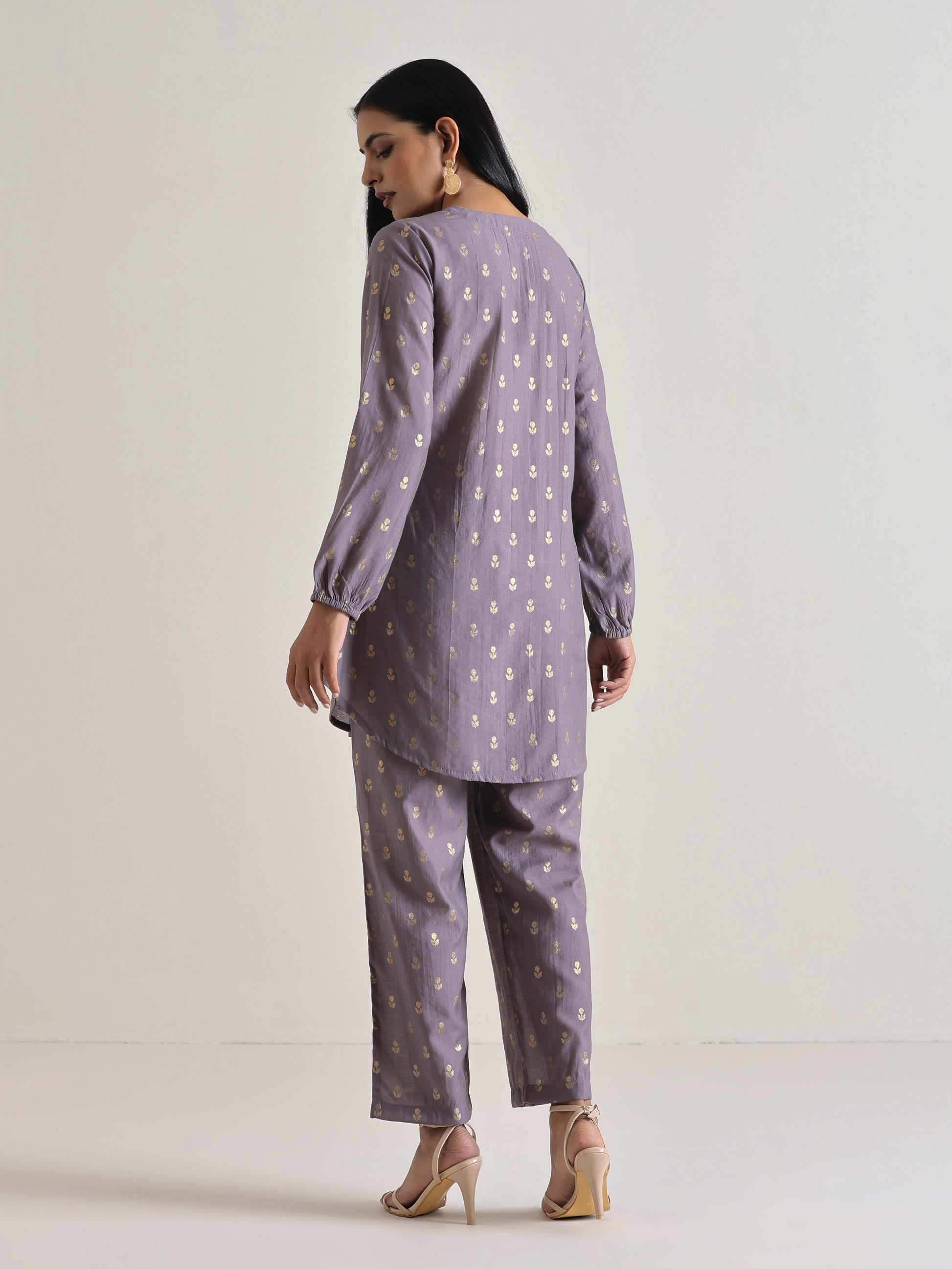 trueBrowns Plum Grey Foil Short Co-Ord Set - Swadesiicart