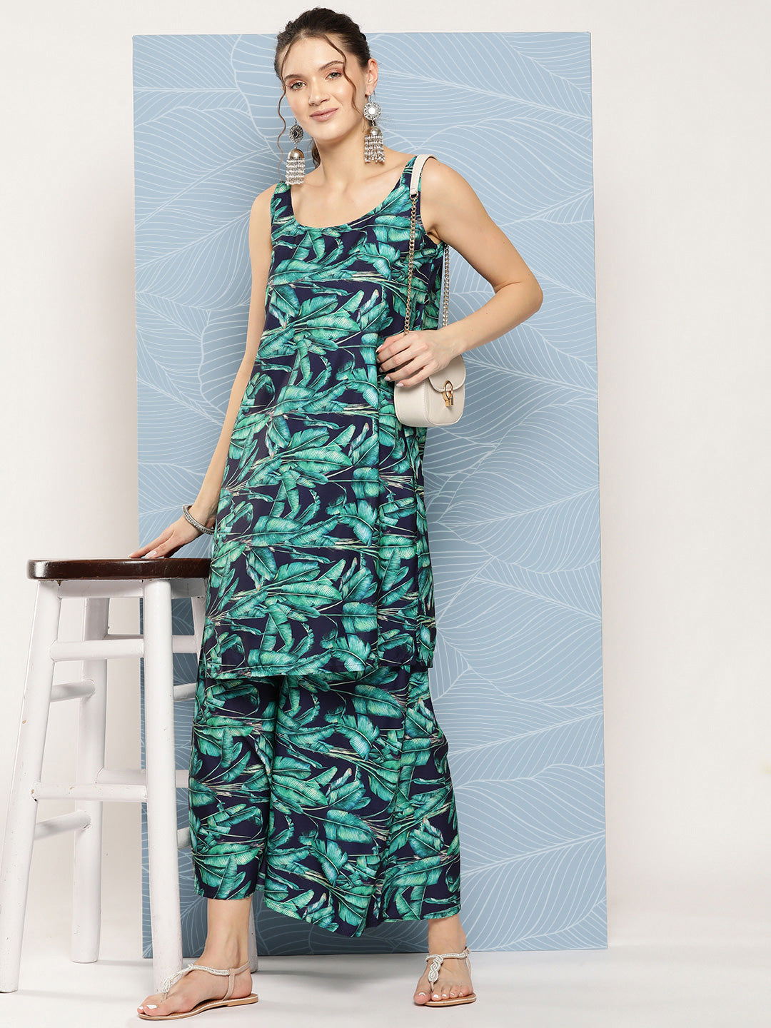 InWeave Women's Navy Green Big Leaf Print Crepe Kurta Set - Swadesiicart