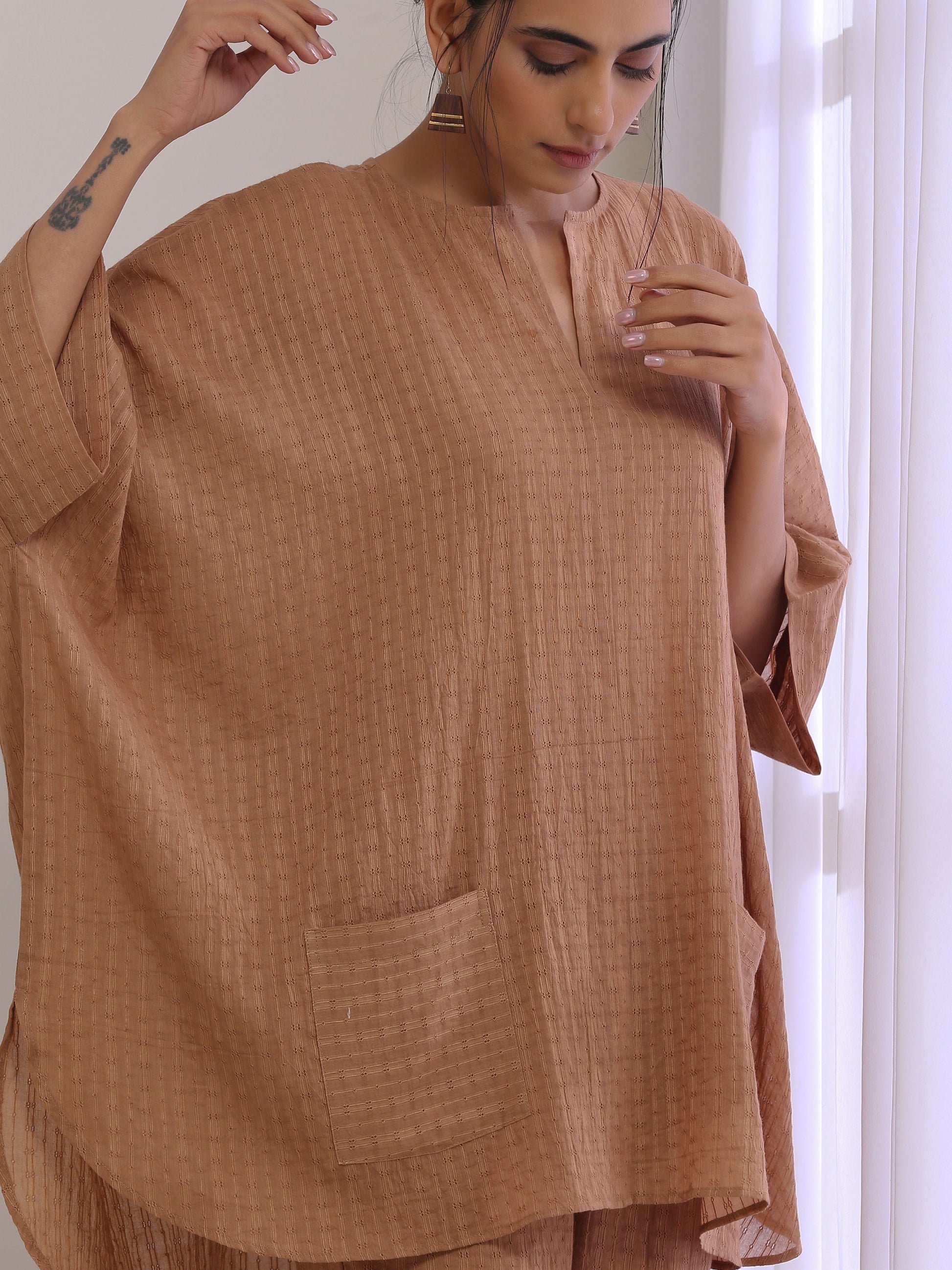trueBrowns Beige Dobby Boxy Fit High-Low Co-Ord Set - Swadesiicart