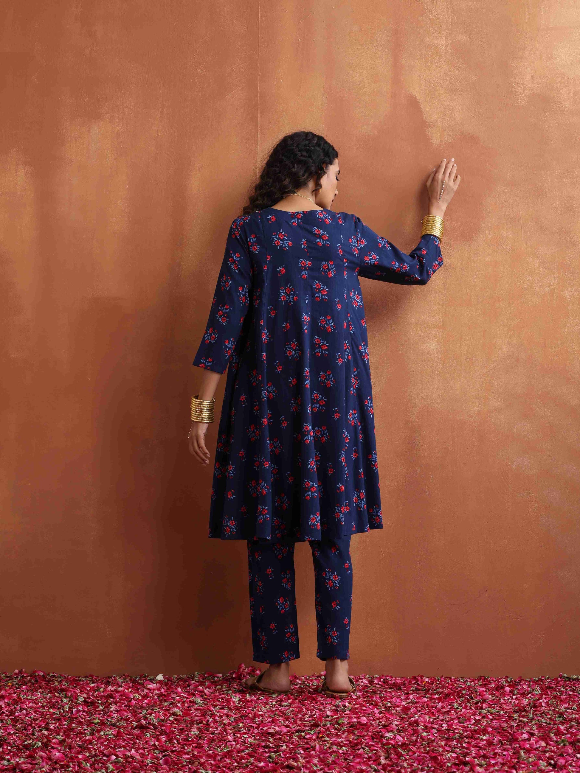 trueBrowns Blue Floral Print Flared Anarkali Kurta Co-ord Set - Swadesiicart